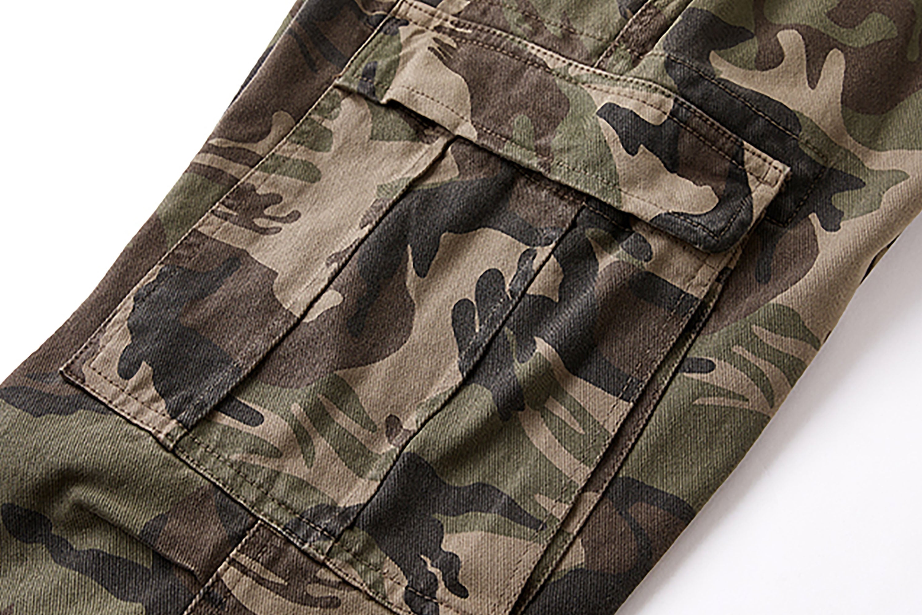 FORFEARTHAT Camo Multi-Pocket Drawstring Pants