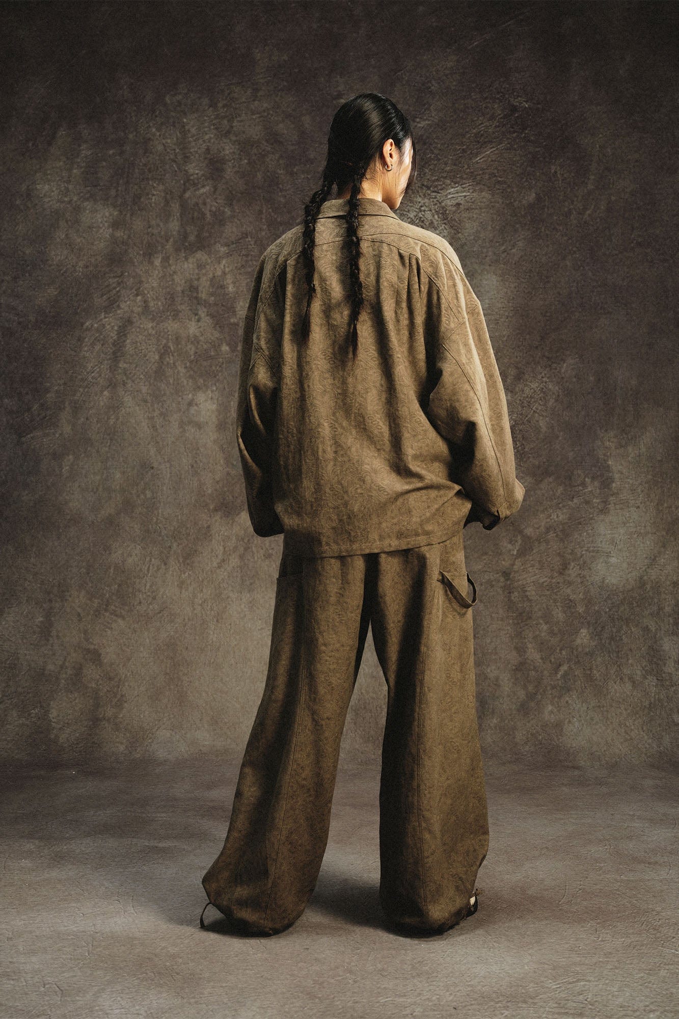 GONGHE REPUB Acanthus Linen Drawstring Pleated Wide-Leg Trousers, premium urban and streetwear designers apparel on PROJECTISR.com, GONGHE REPUB