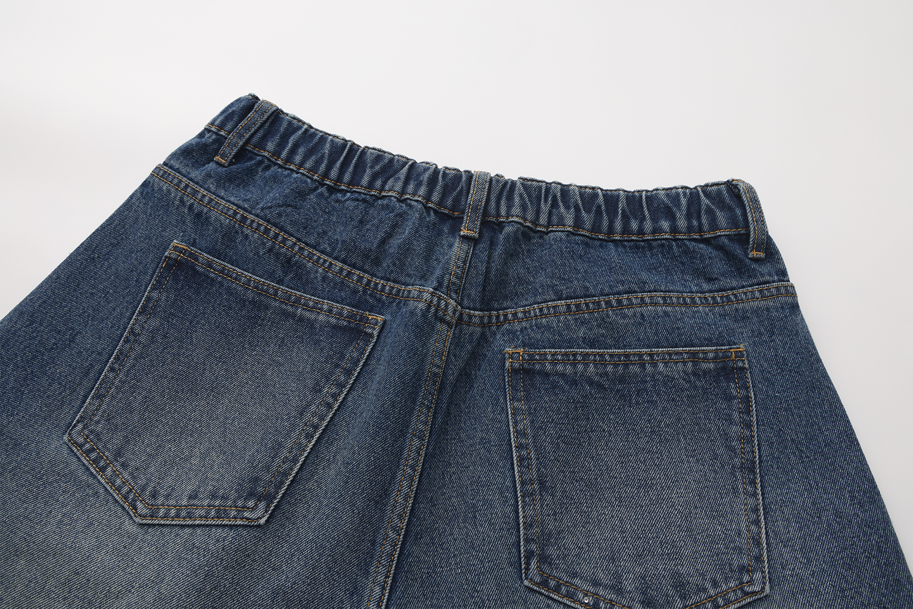 VANN VALRENCE Washed Diamond Curved Wide-Leg Jeans