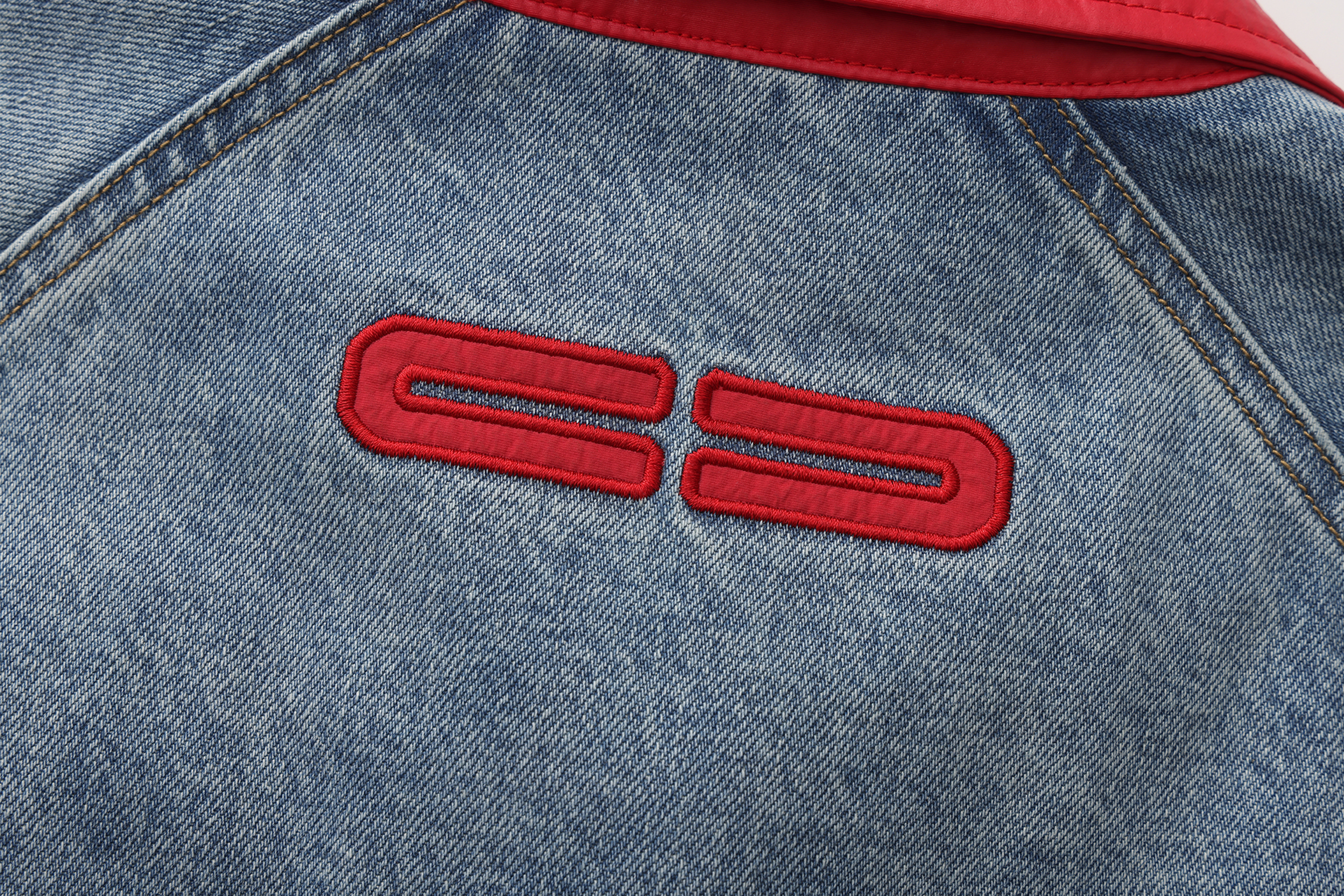 VANN VALRENCE Contrast LOGO Patch Washed Denim Jacket
