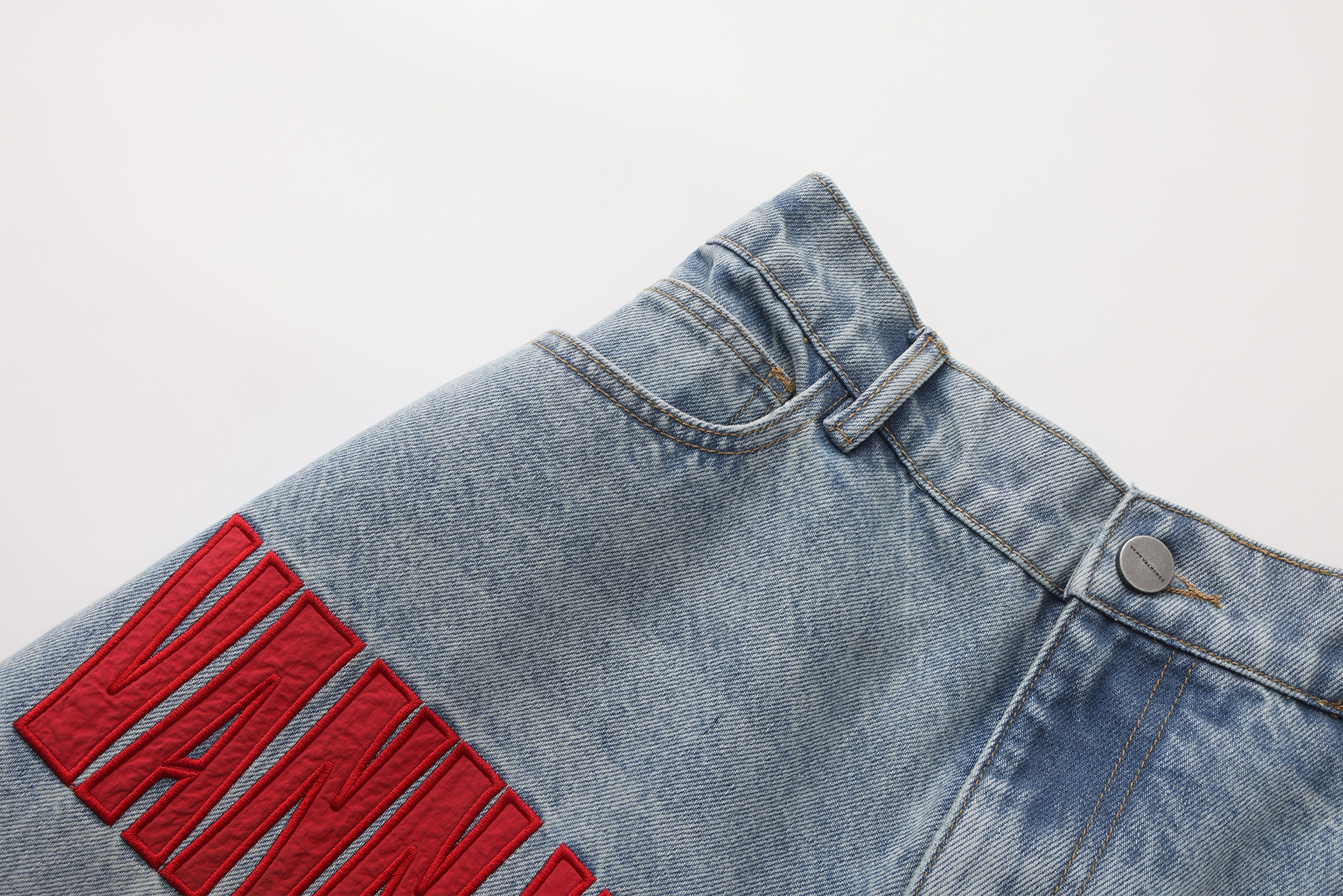 VANN VALRENCE Contrast Panel LOGO Patch Washed Jeans