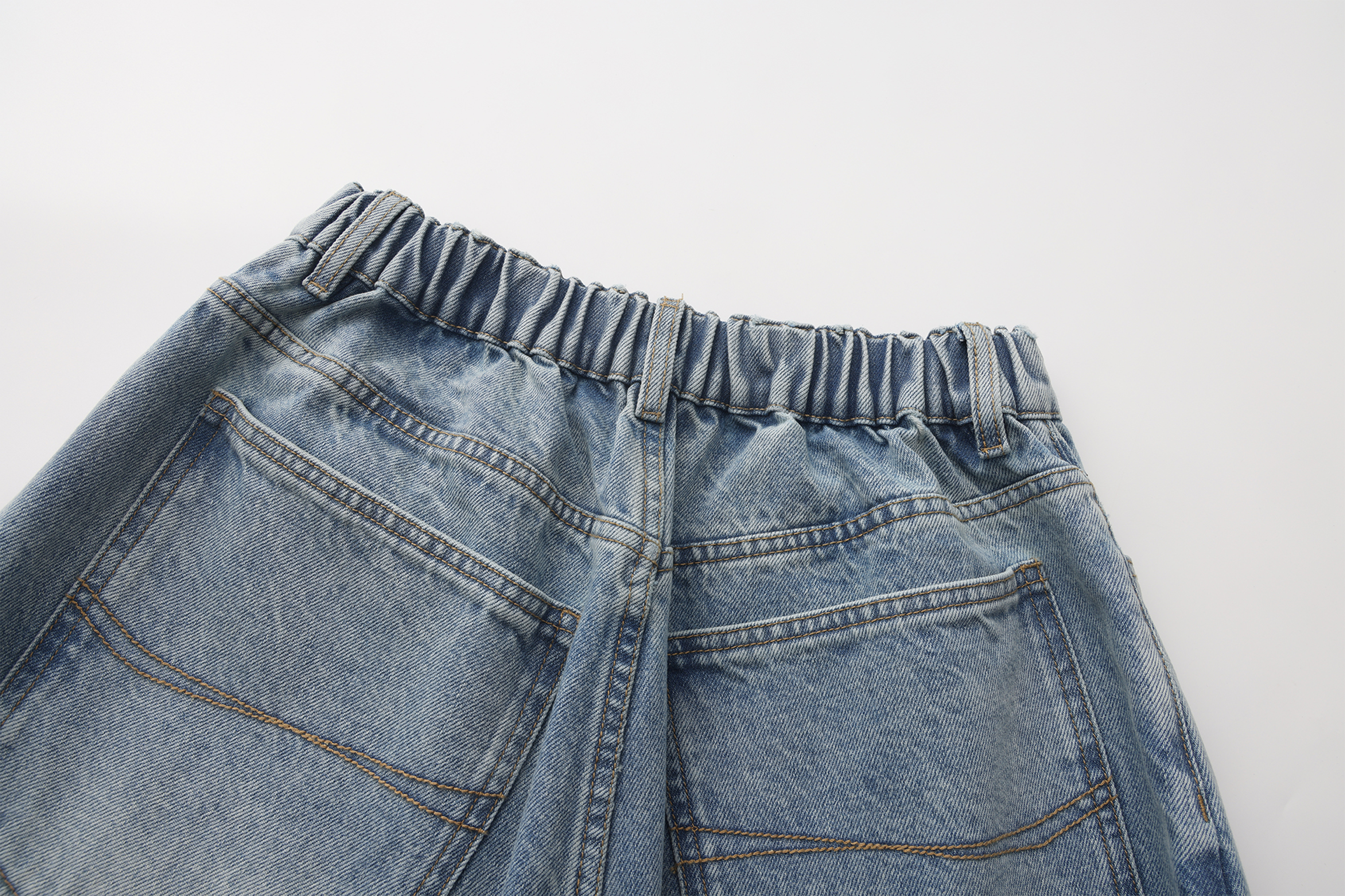 VANN VALRENCE Contrast Panel LOGO Patch Washed Jeans