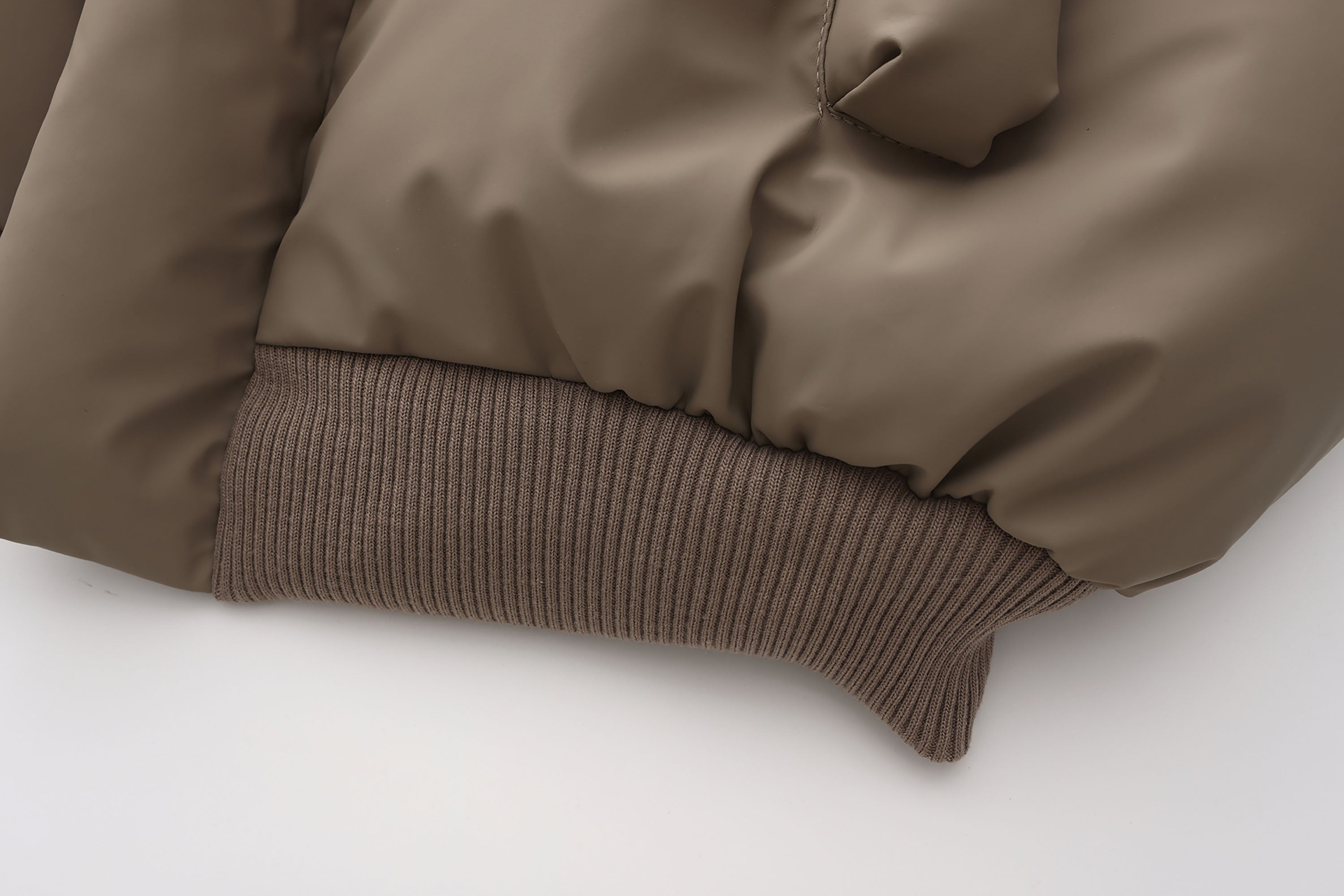 EGOFETCH Essential Cropped Puffer Jacket