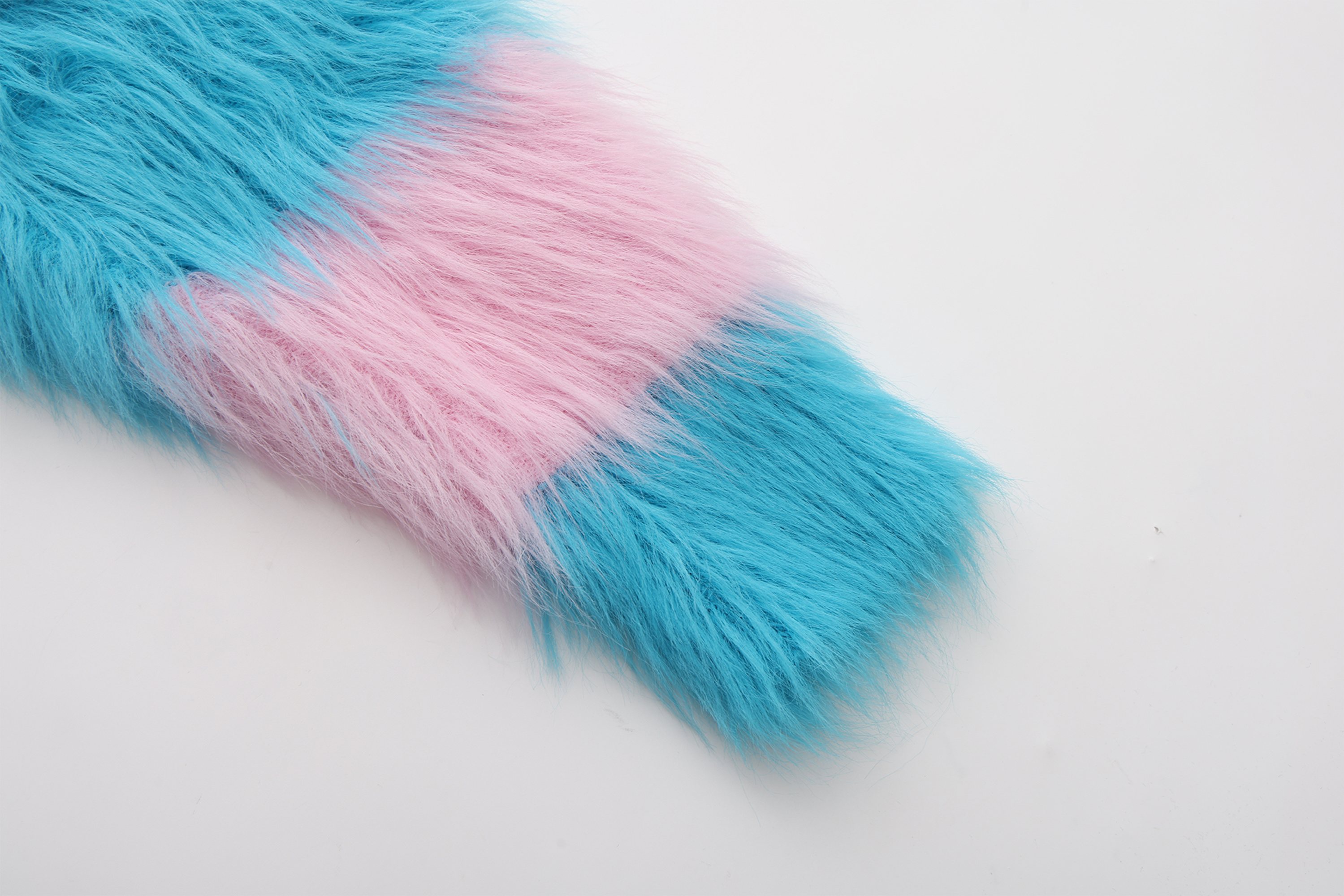 VANN VALRENCE Contrast Candy Stripe Fuzzy Sweater