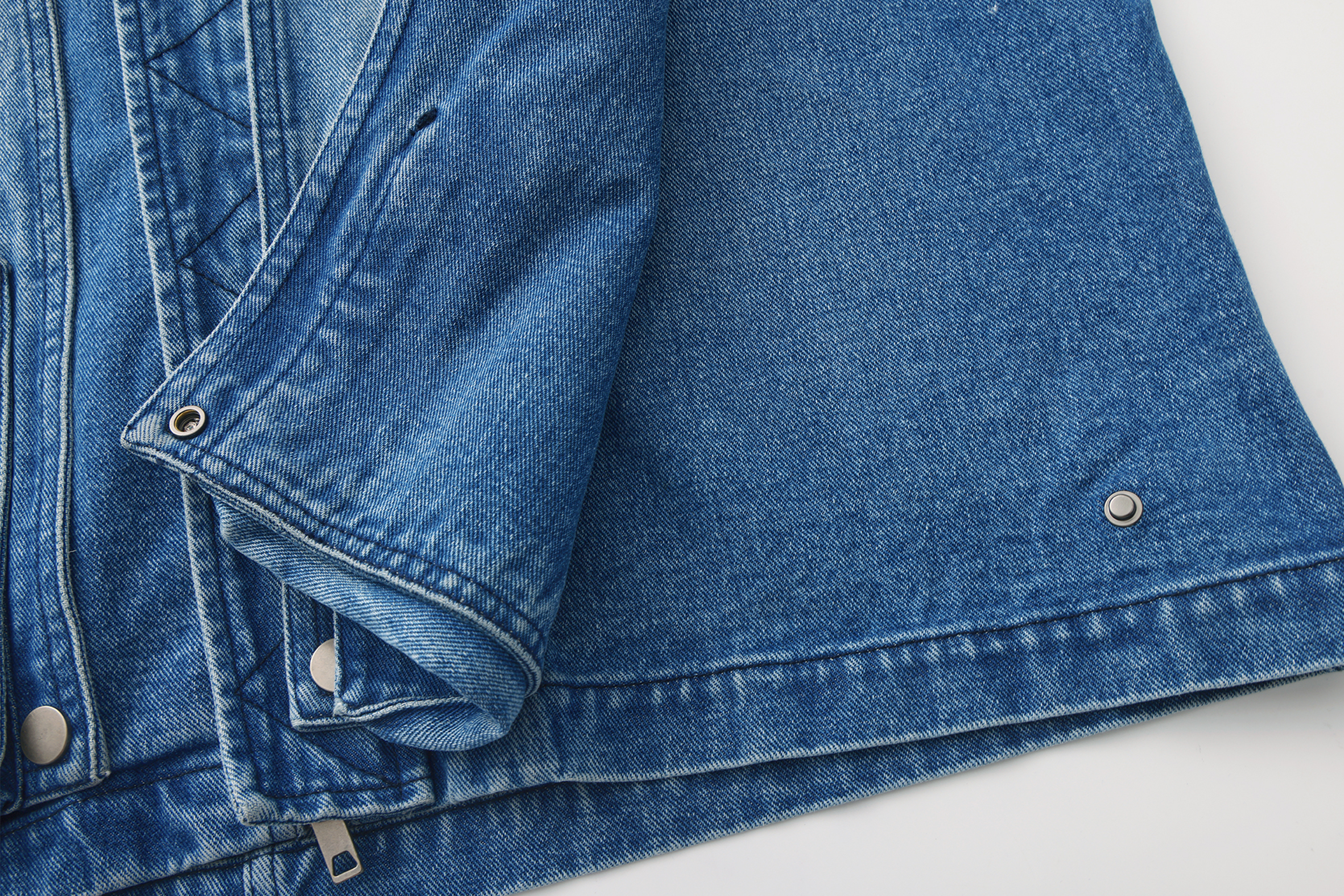 VANN VALRENCE Washed Contrast Faux-Leather Collar Denim Jacket