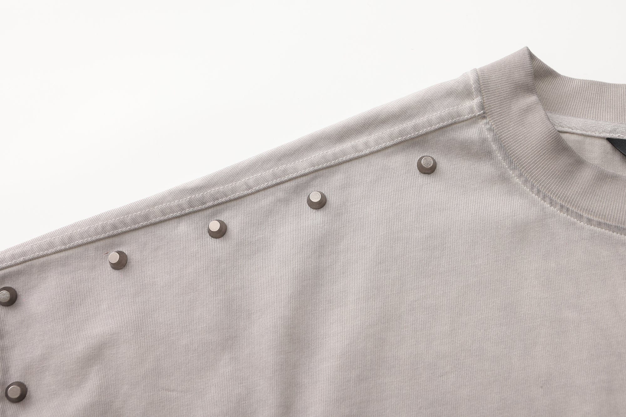 VANN VALRENCE Washed Studded Box Patch T-Shirt