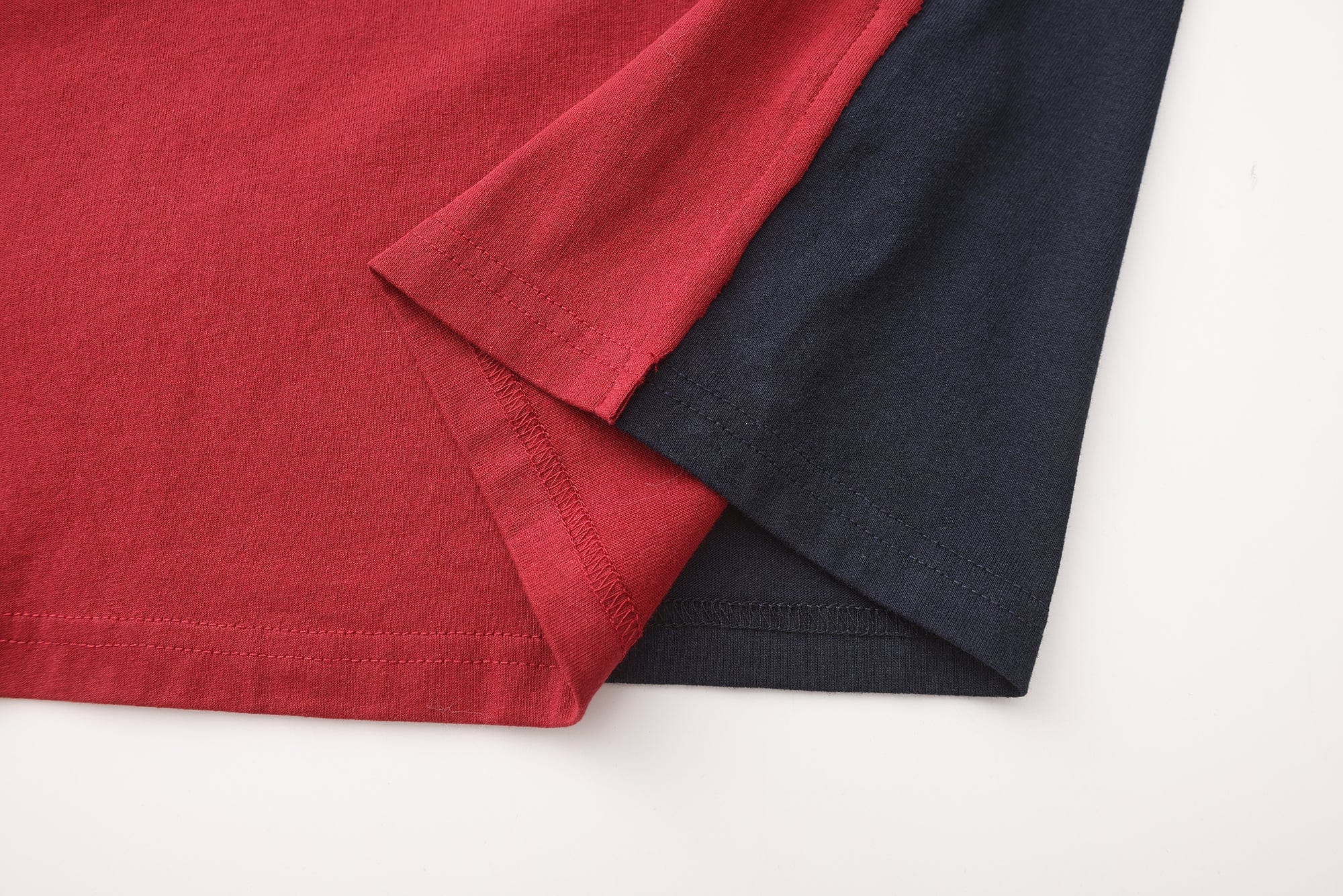 VANN VALRENCE Contrast Split Graphic T-Shirt