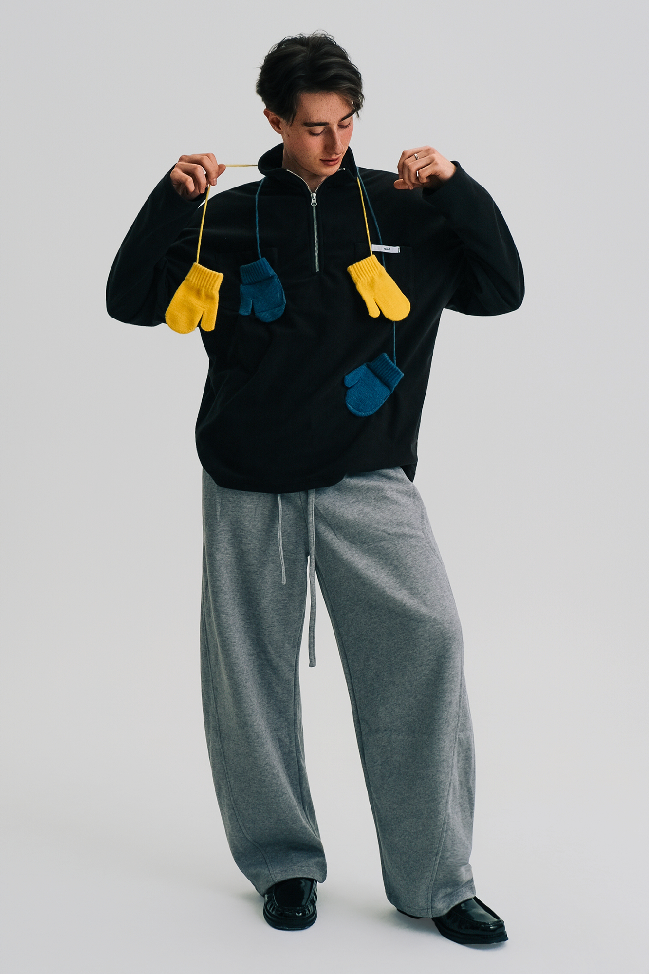 WIID Mitten-Chain Half-Zip Oversized Sweatshirt