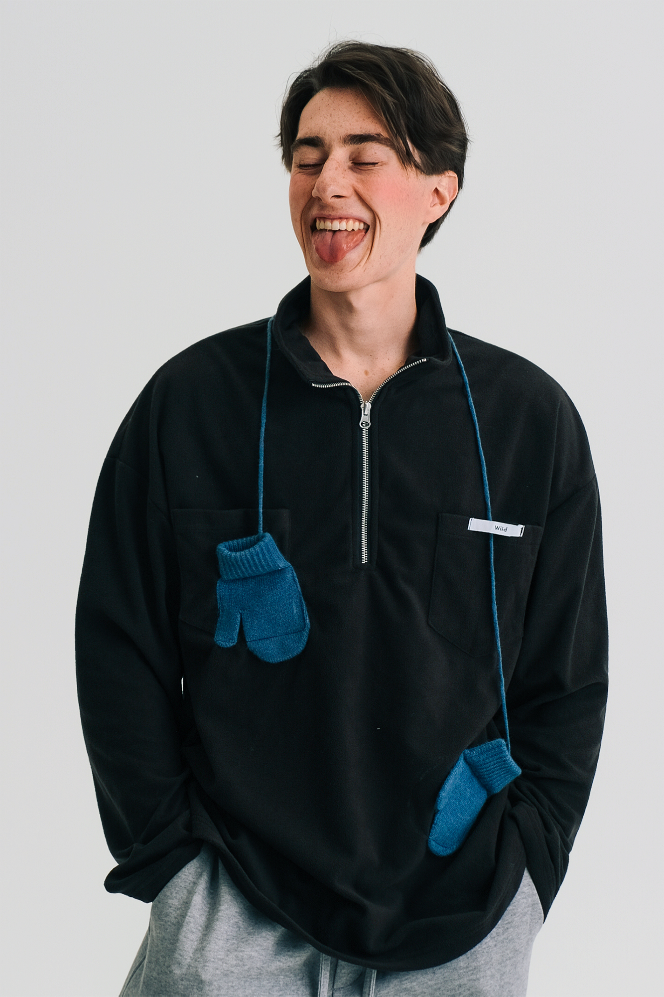 WIID Mitten-Chain Half-Zip Oversized Sweatshirt