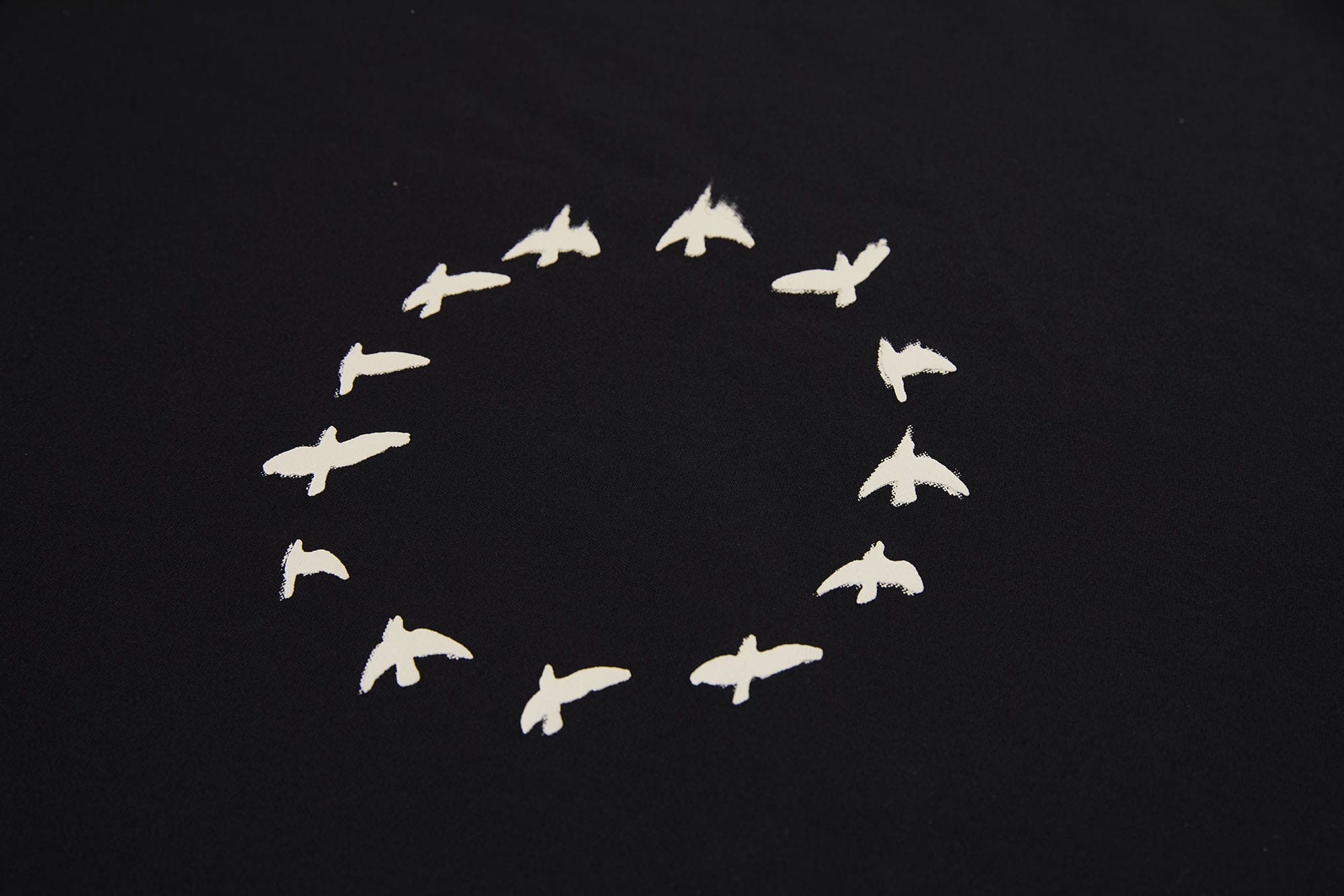 ORGANIC EMOTION Bird-Loop Adjustable Button Back T-Shirt