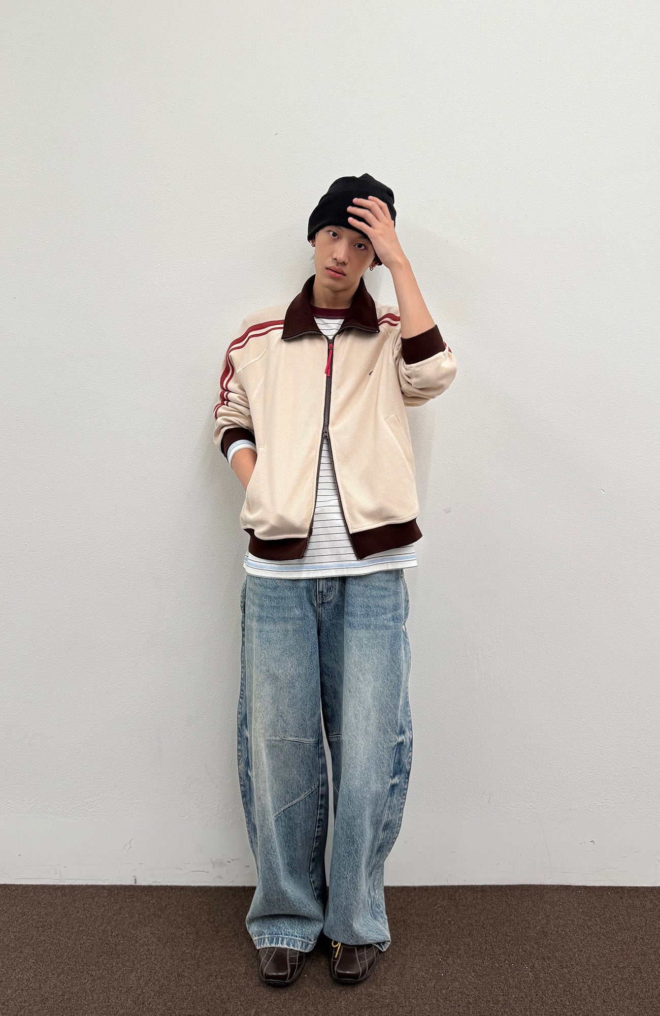 ROARINGWILD A ARCH Retro Stripe Raglan Track Jacket