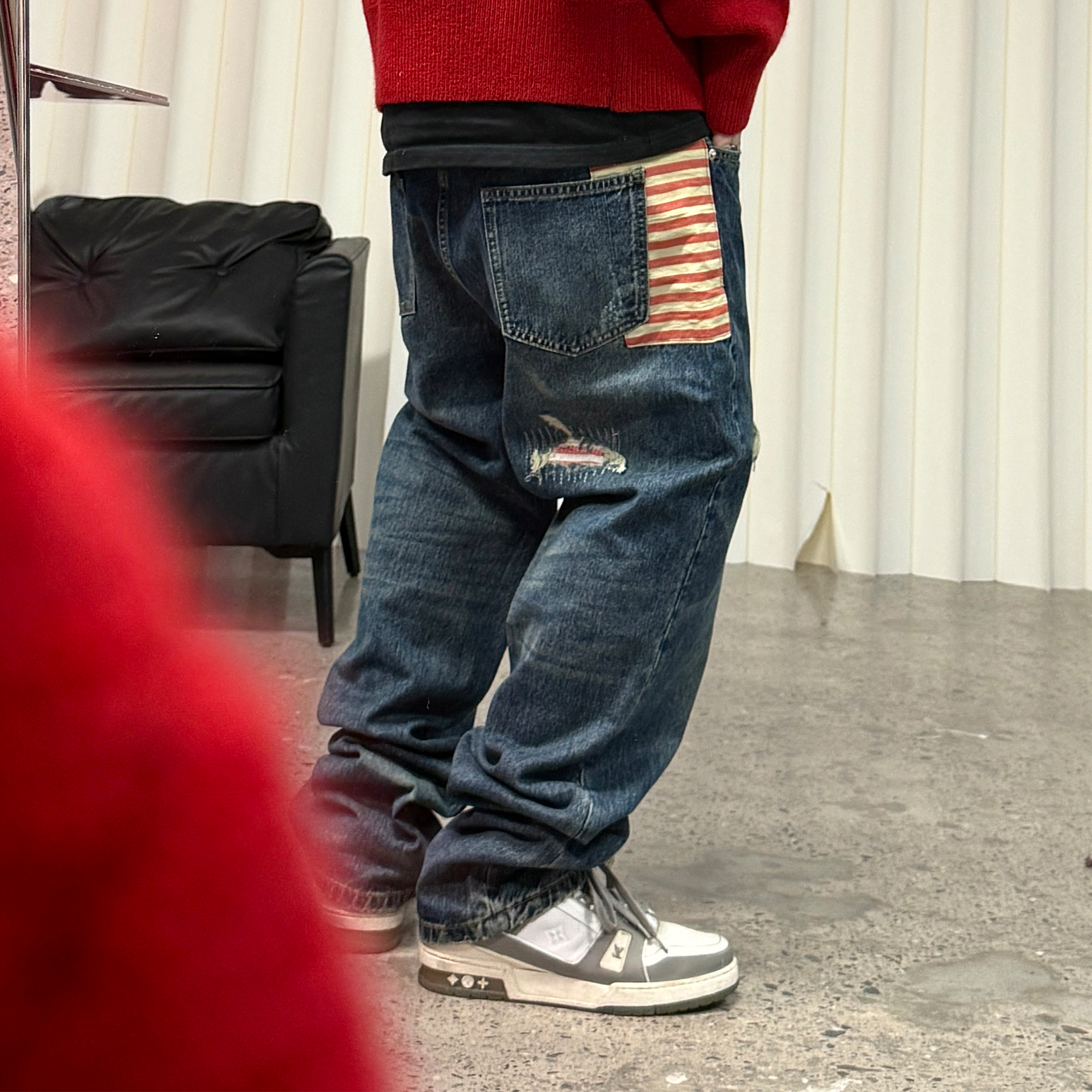 ME DA IGUAL Distressed Patch Washed Oversized Jeans