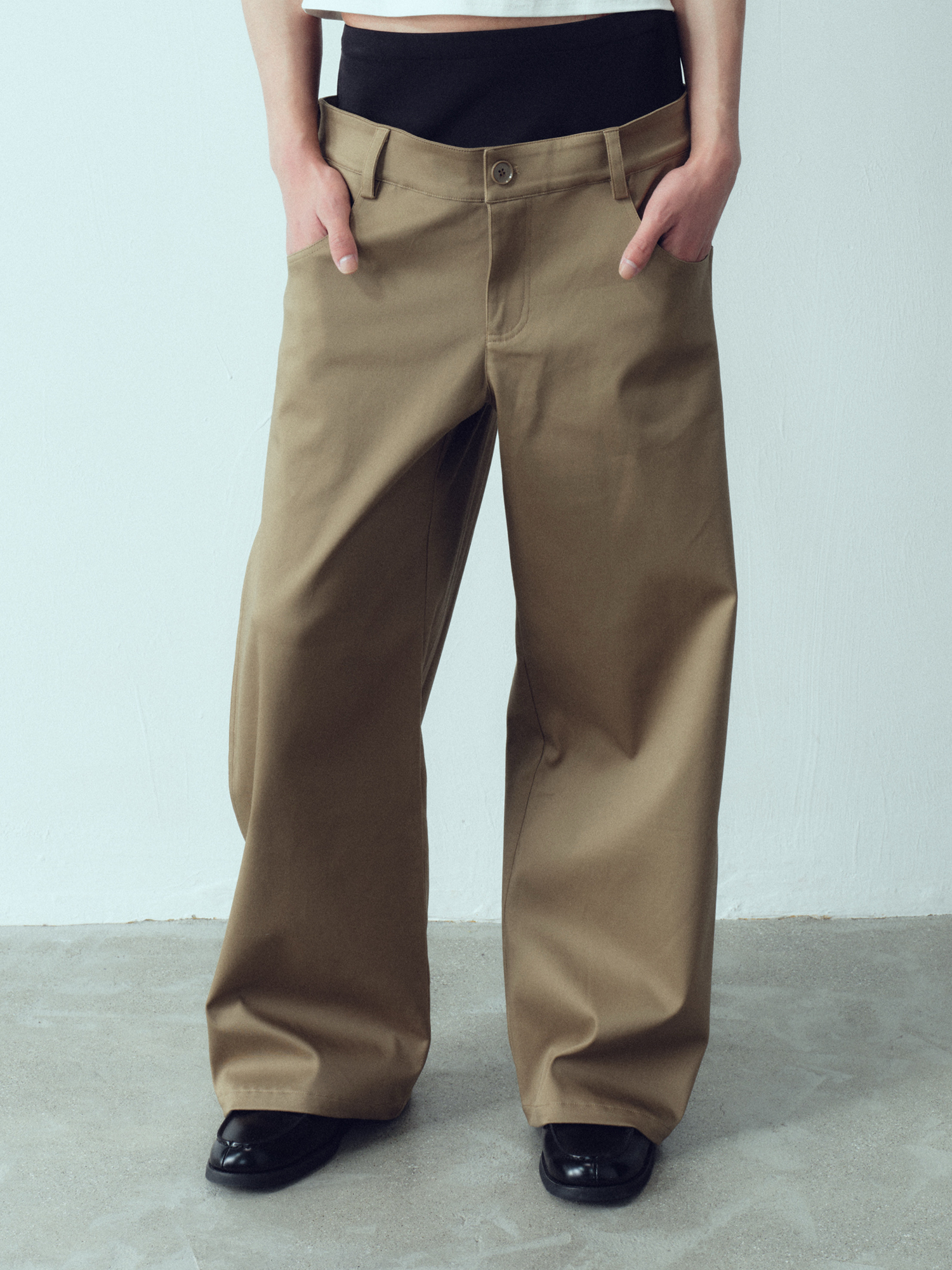 KADAKADA Dual-Waist Contrast Panel Trousers