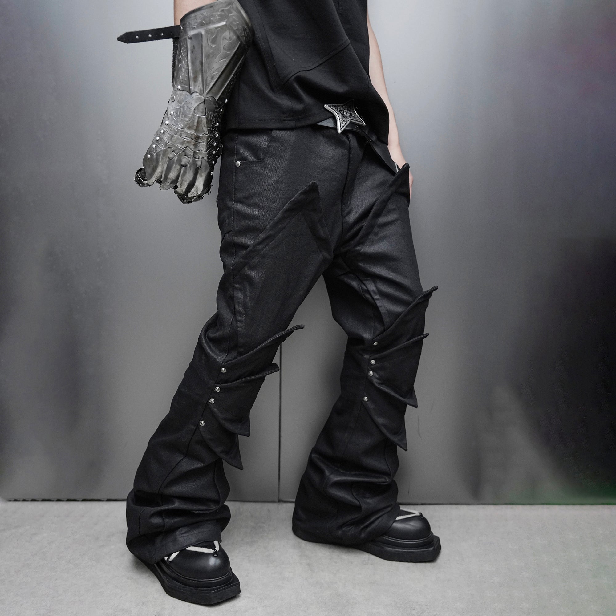 SSIN7 Shapeable Armored Waxed Flared Jeans