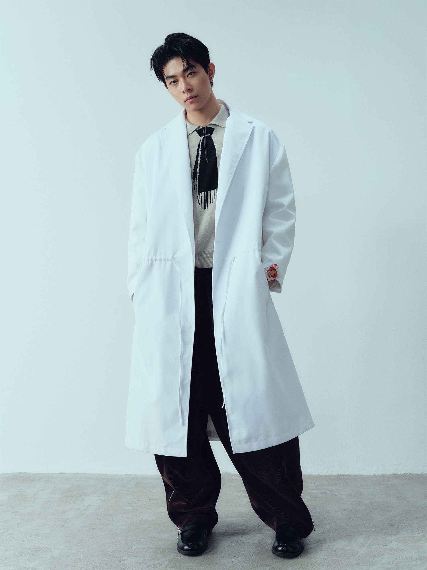 KADAKADA Bear-Tag Waist-Drawstring Trench