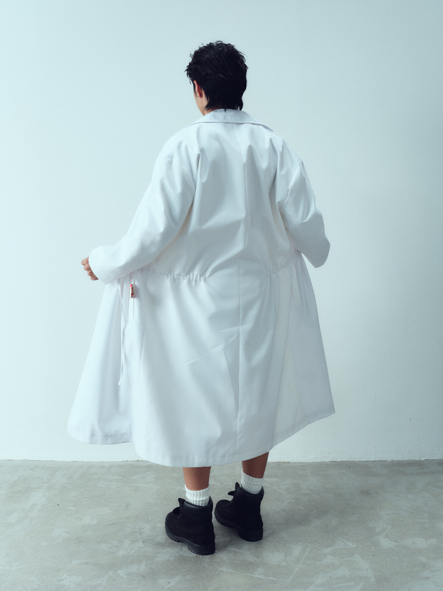 KADAKADA Bear-Tag Waist-Drawstring Trench