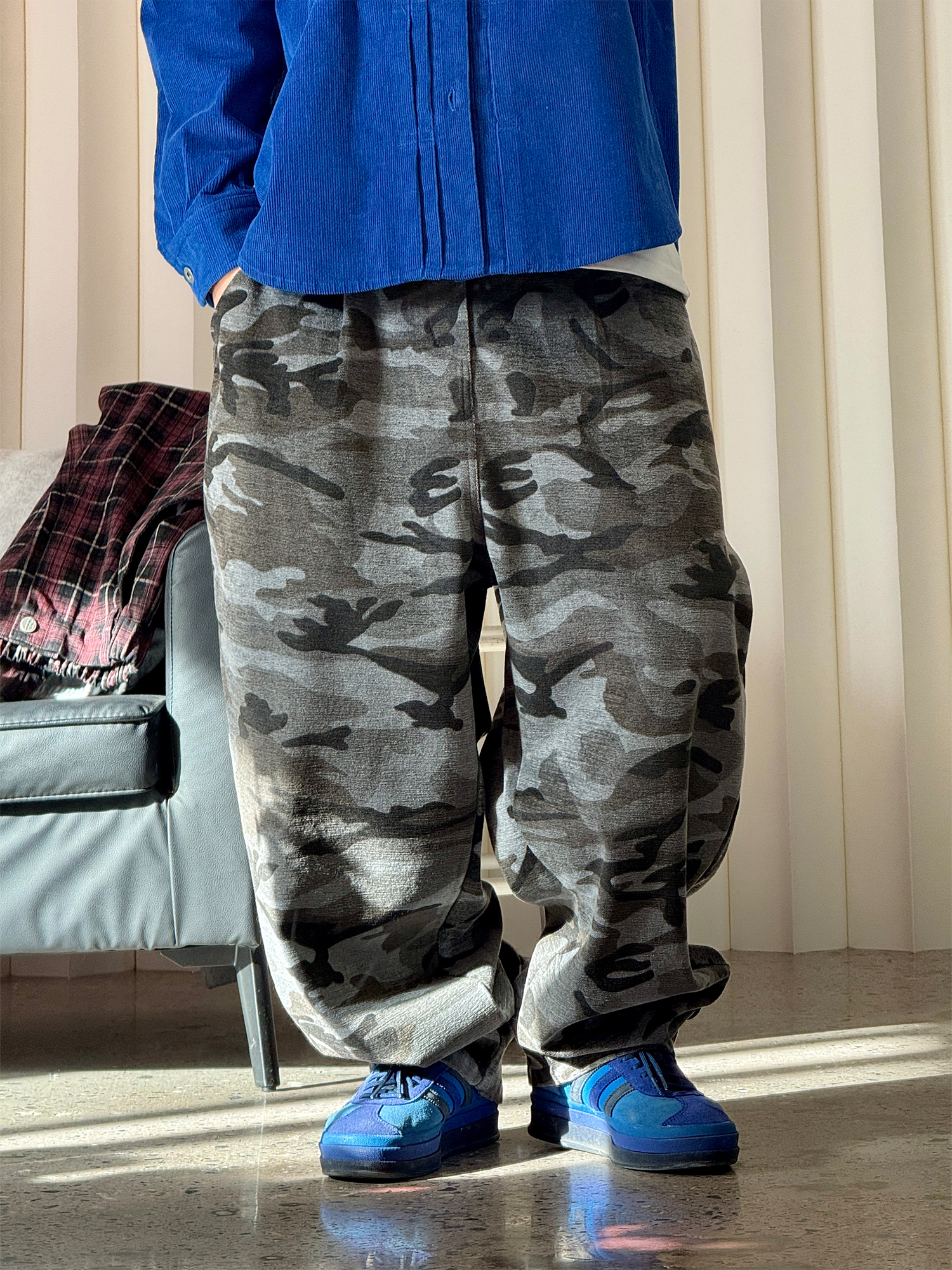 ME DA IGUAL Camo Elastic Waistband Tappered Pants, premium urban and streetwear designers apparel on PROJECTISR.com, ME DA IGUAL