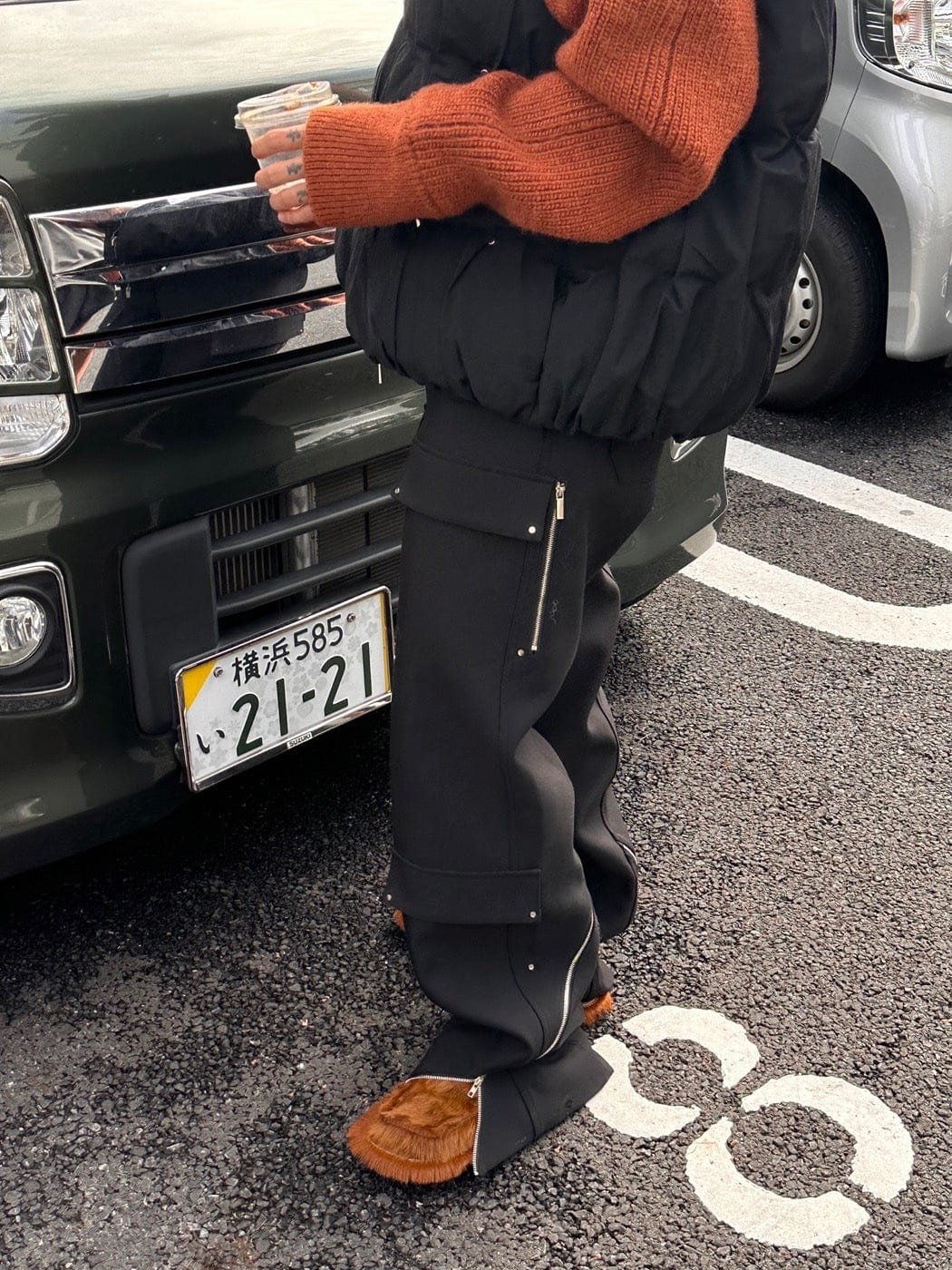 SOURPLUM Side Zippers Rivet Modern Cargo, premium urban and streetwear designers apparel on PROJECTISR.com, SOURPLUM