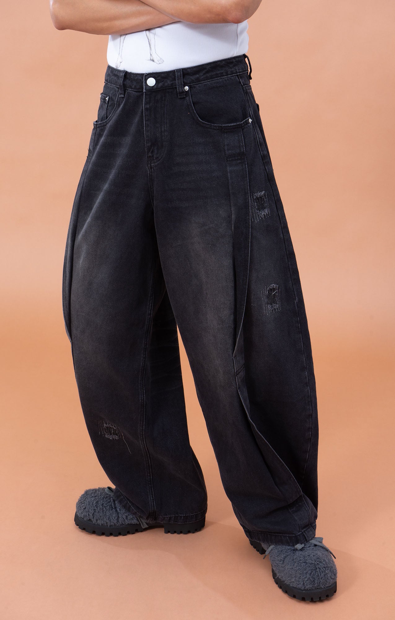 CLP Pleated Knee Wide-Leg Denim Pants