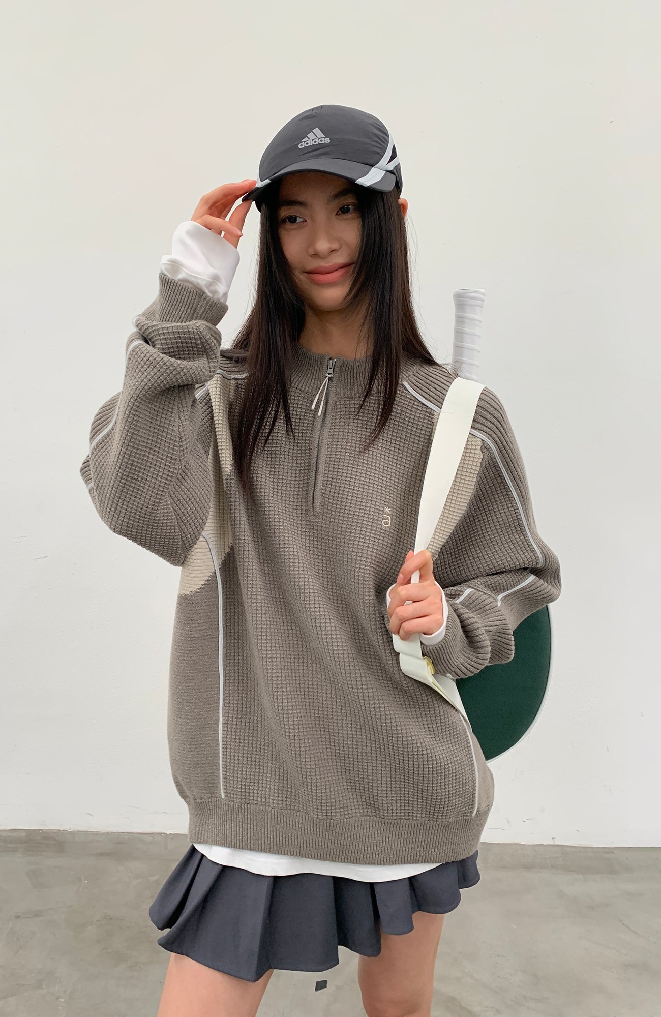 ROARINGWILD A ARCH Contrast Panel Raglan Half-Zip Sweater