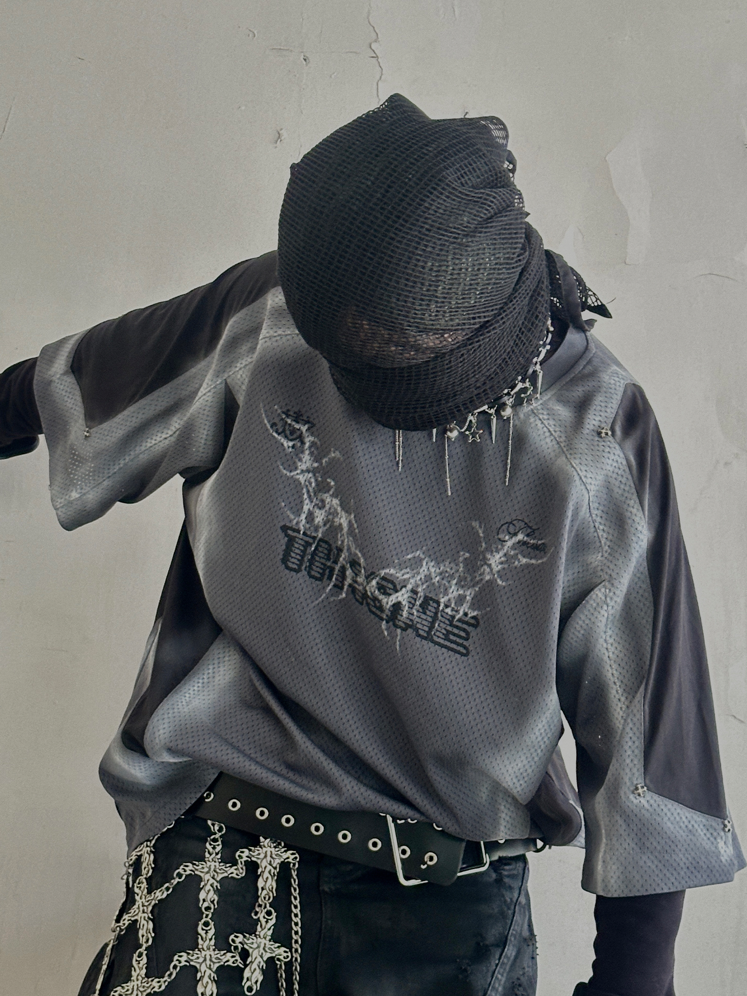TH4SWE Washed Thorn Graphic Studded T Shirt