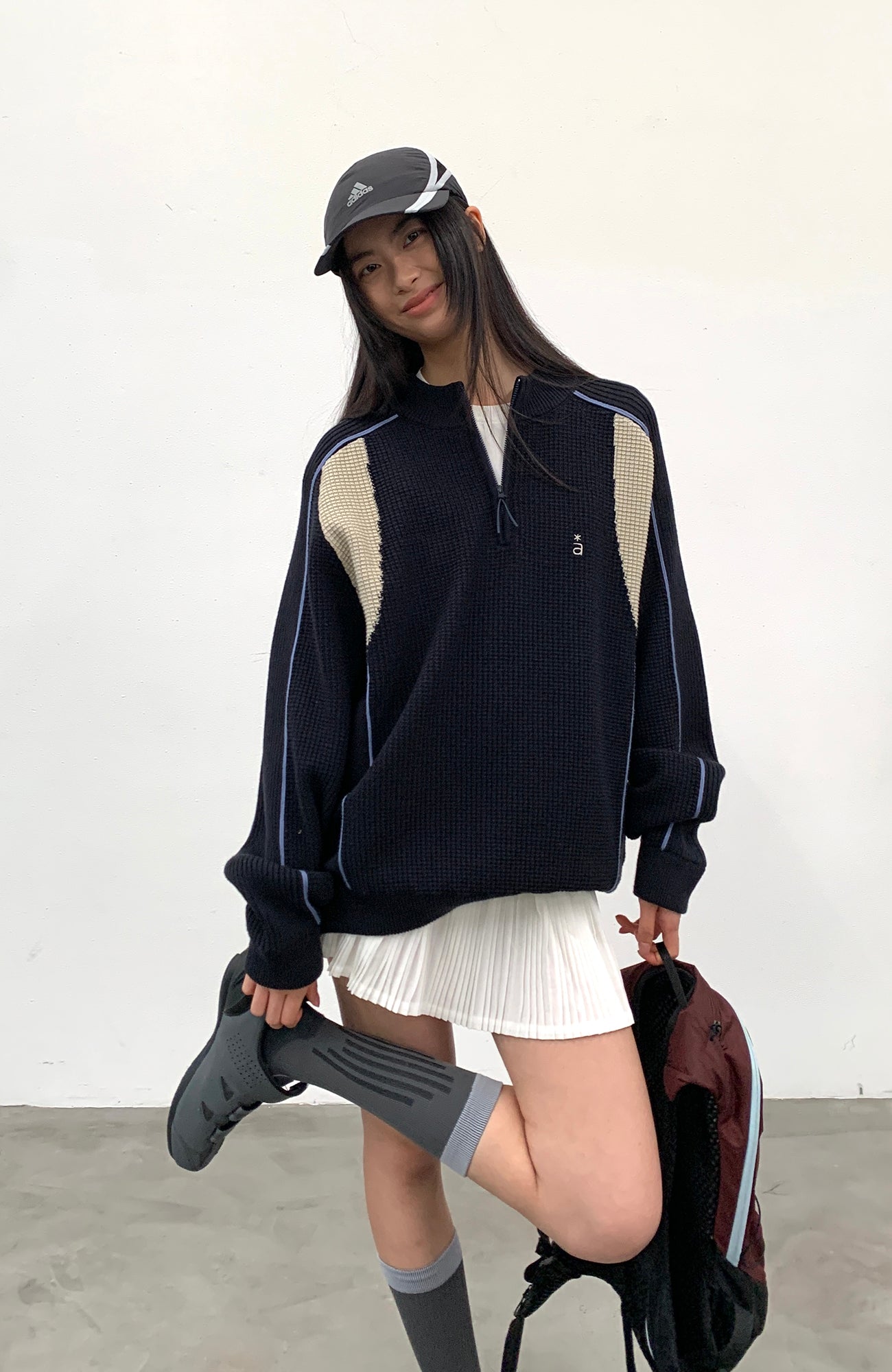 ROARINGWILD A ARCH Contrast Panel Raglan Half-Zip Sweater