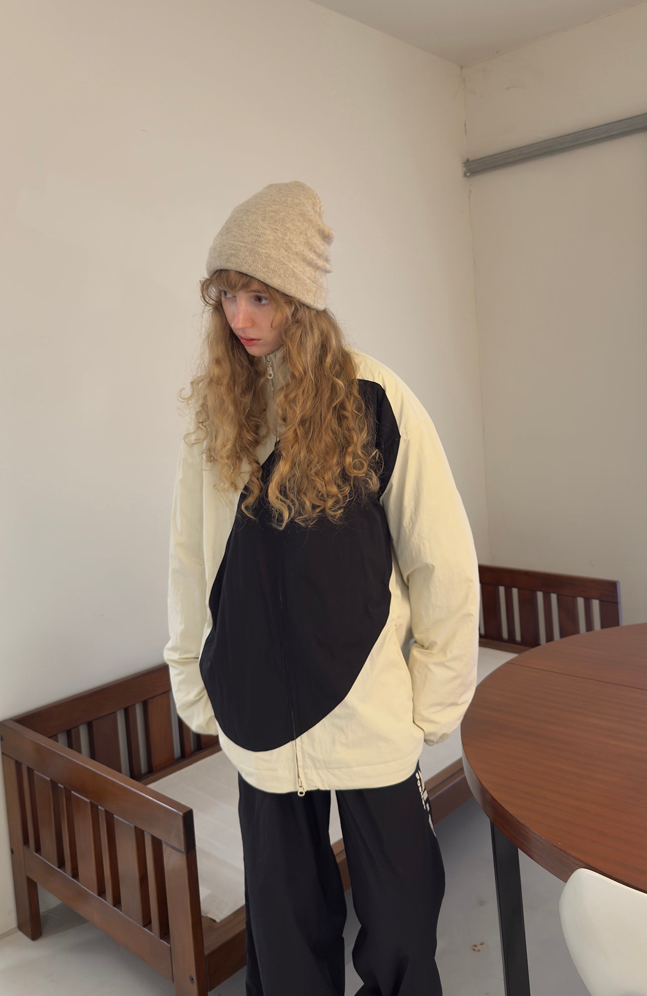 MIICHOUS Contrast Curved Paneled Padded Jacket