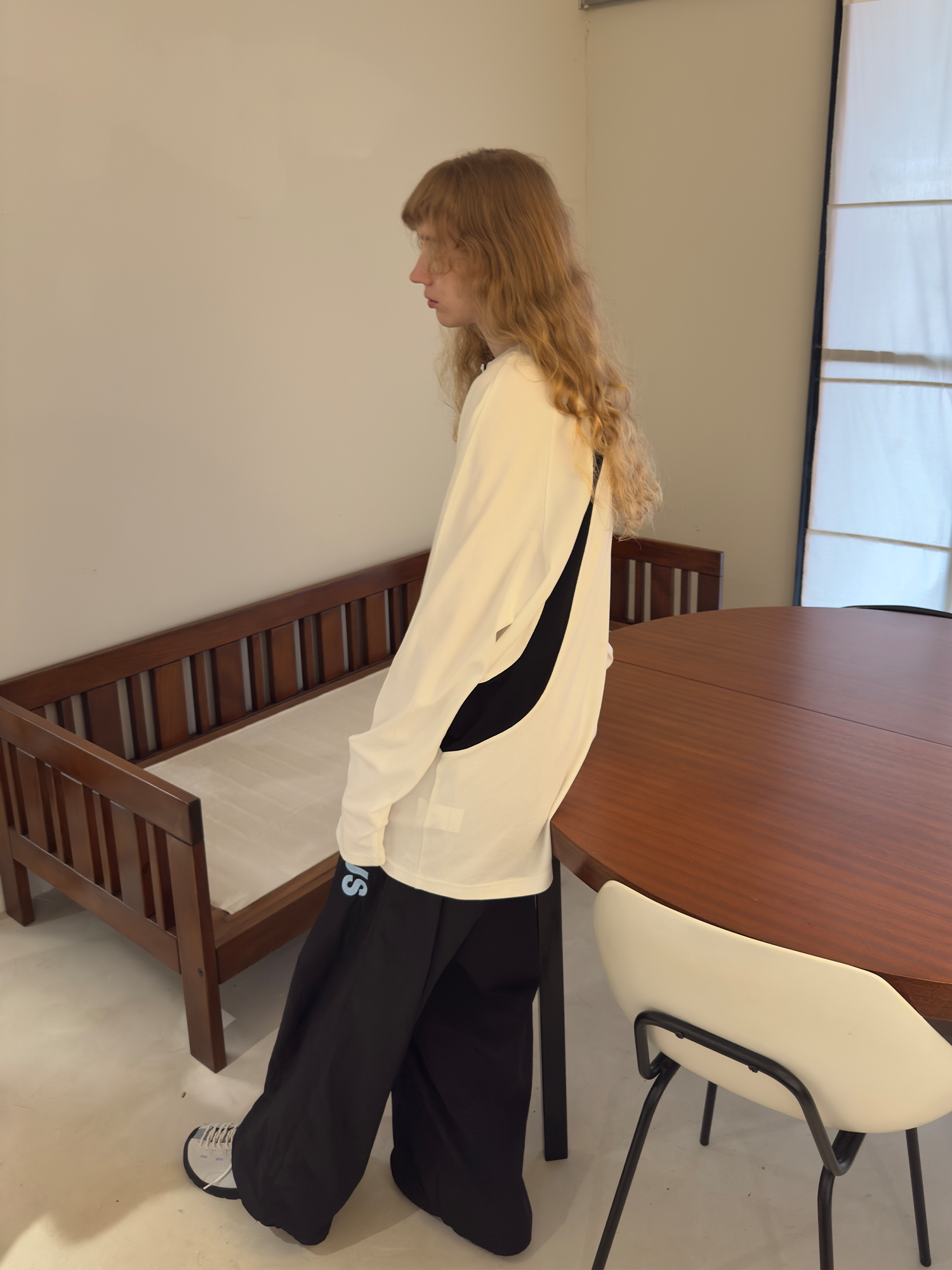 MIICHOUS Contrast Raglan Graphic Long-Sleeve Tee