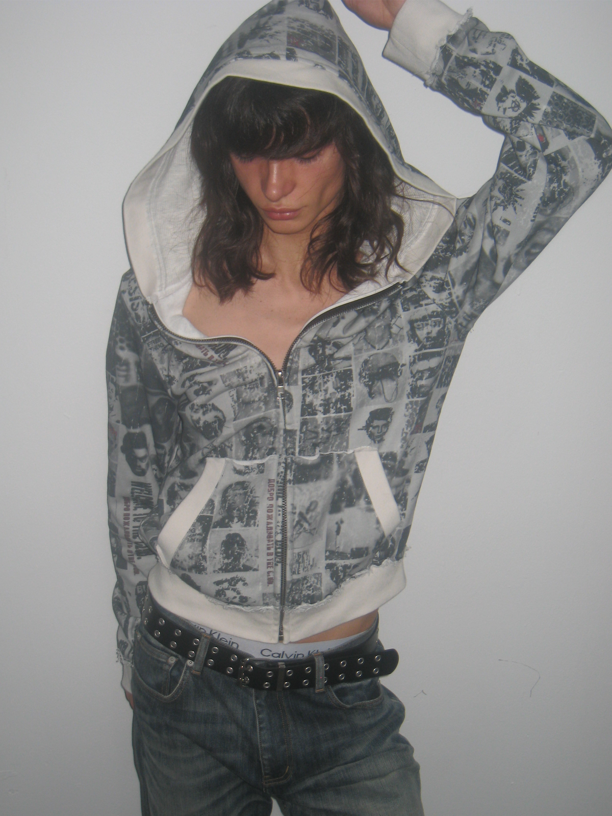 TRECLUB Retro Portrait Full-Print Hooded Jacket