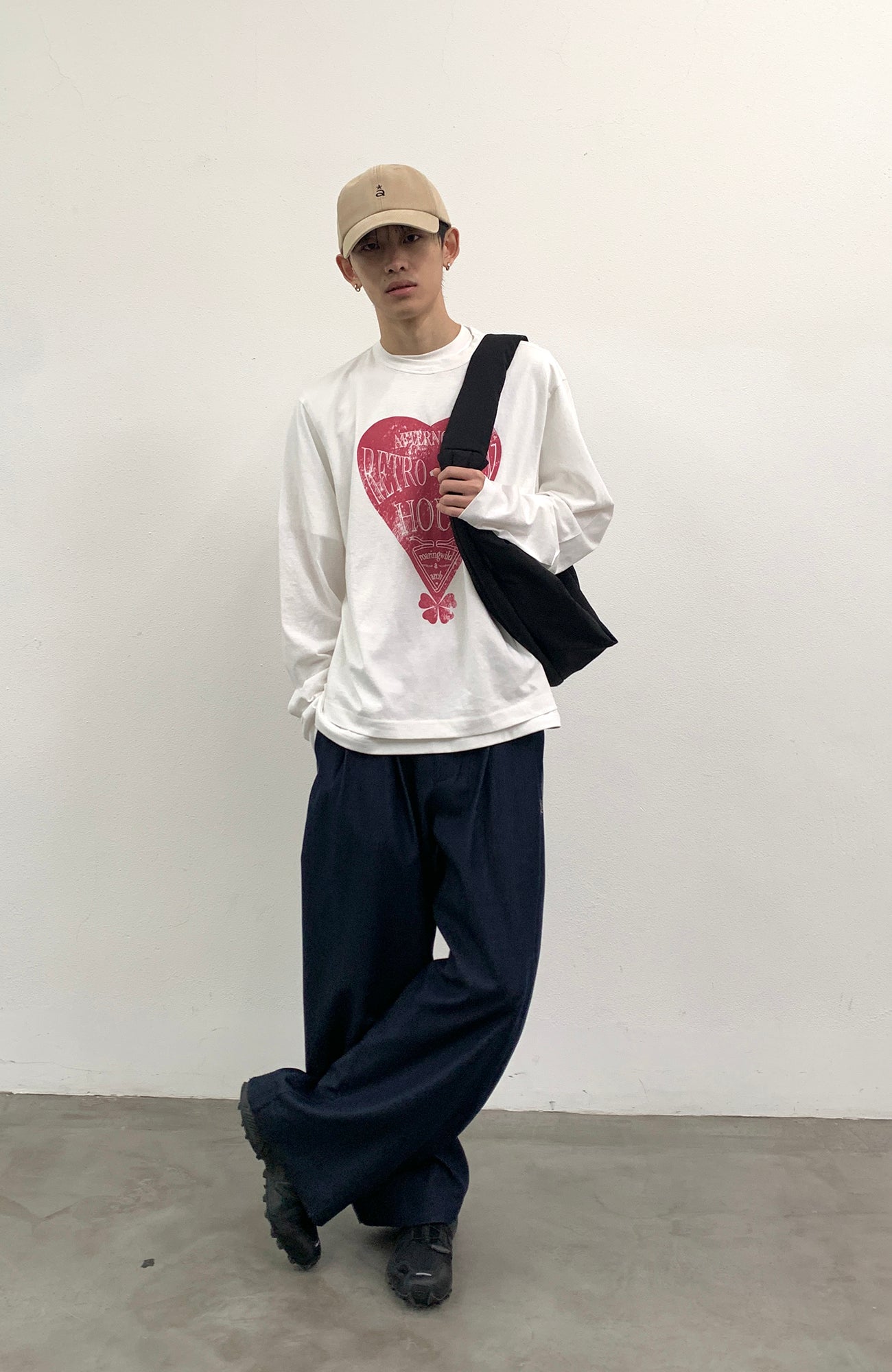 ROARINGWILD A ARCH Embroidered LOGO Draped Oversized Pants