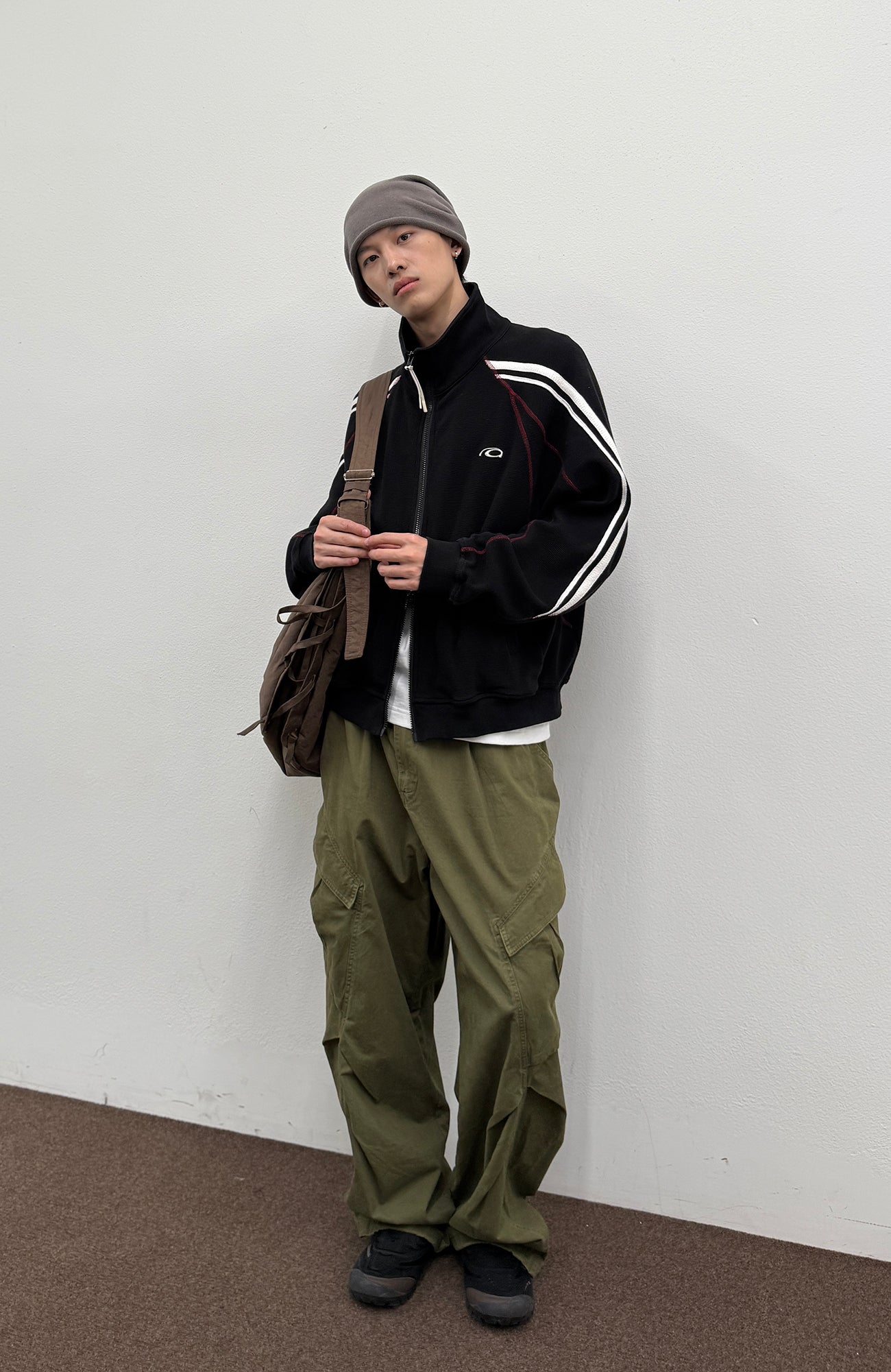 ROARINGWILD A ARCH Retro Stripe Raglan Track Jacket