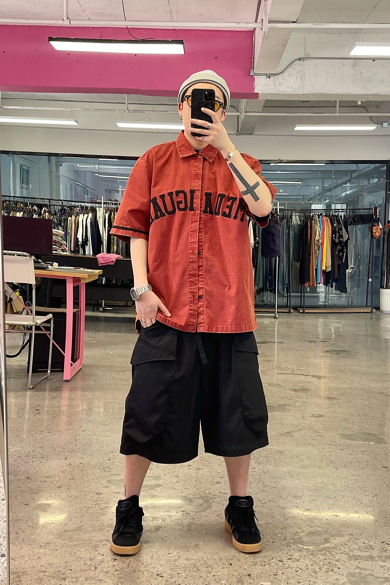 ME DA IGUAL Multi-Pocket Oversized Utility Shorts, premium urban and streetwear designers apparel on PROJECTISR.com, ME DA IGUAL