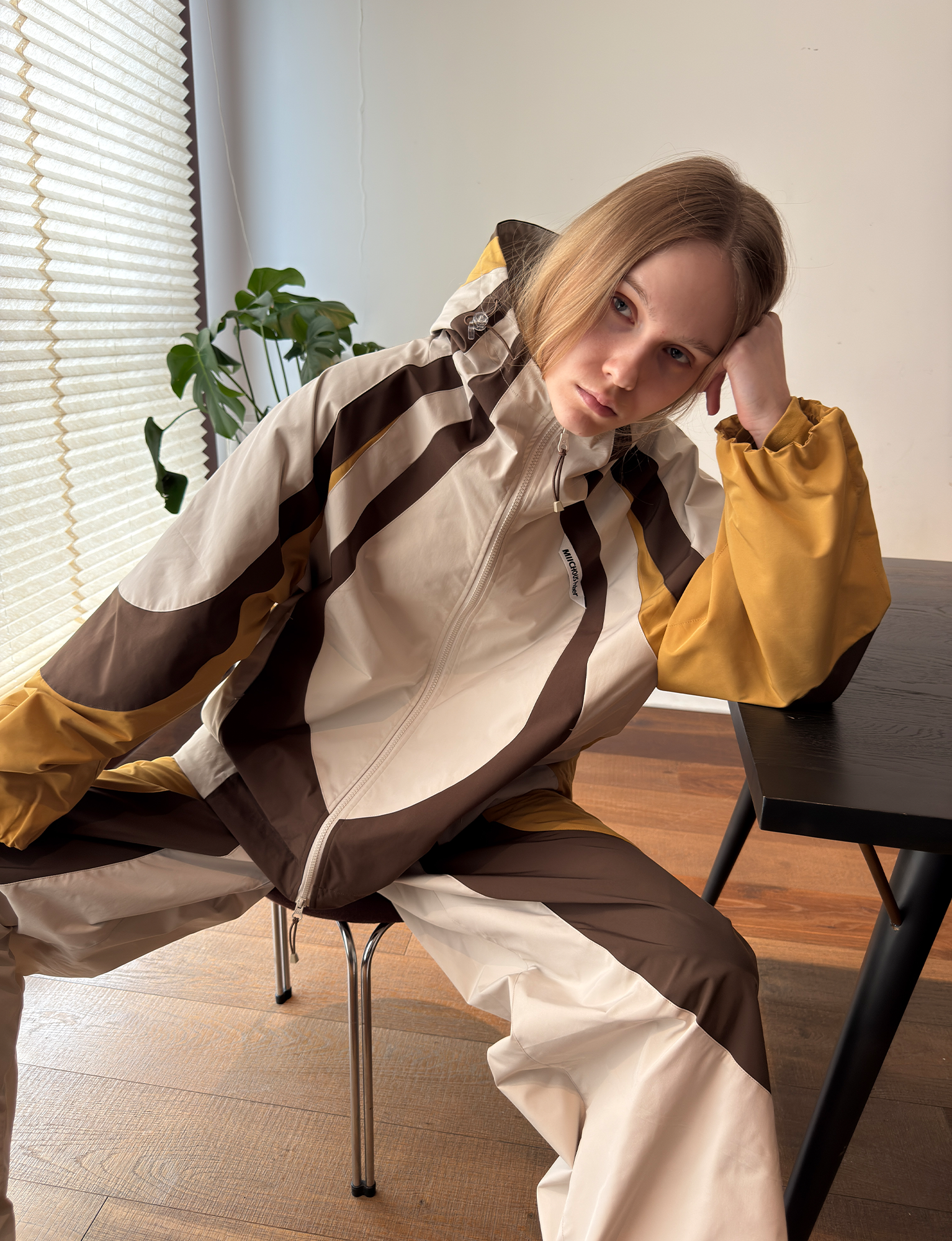 MIICHOUS Contrast Curved Panel Hooded Jacket