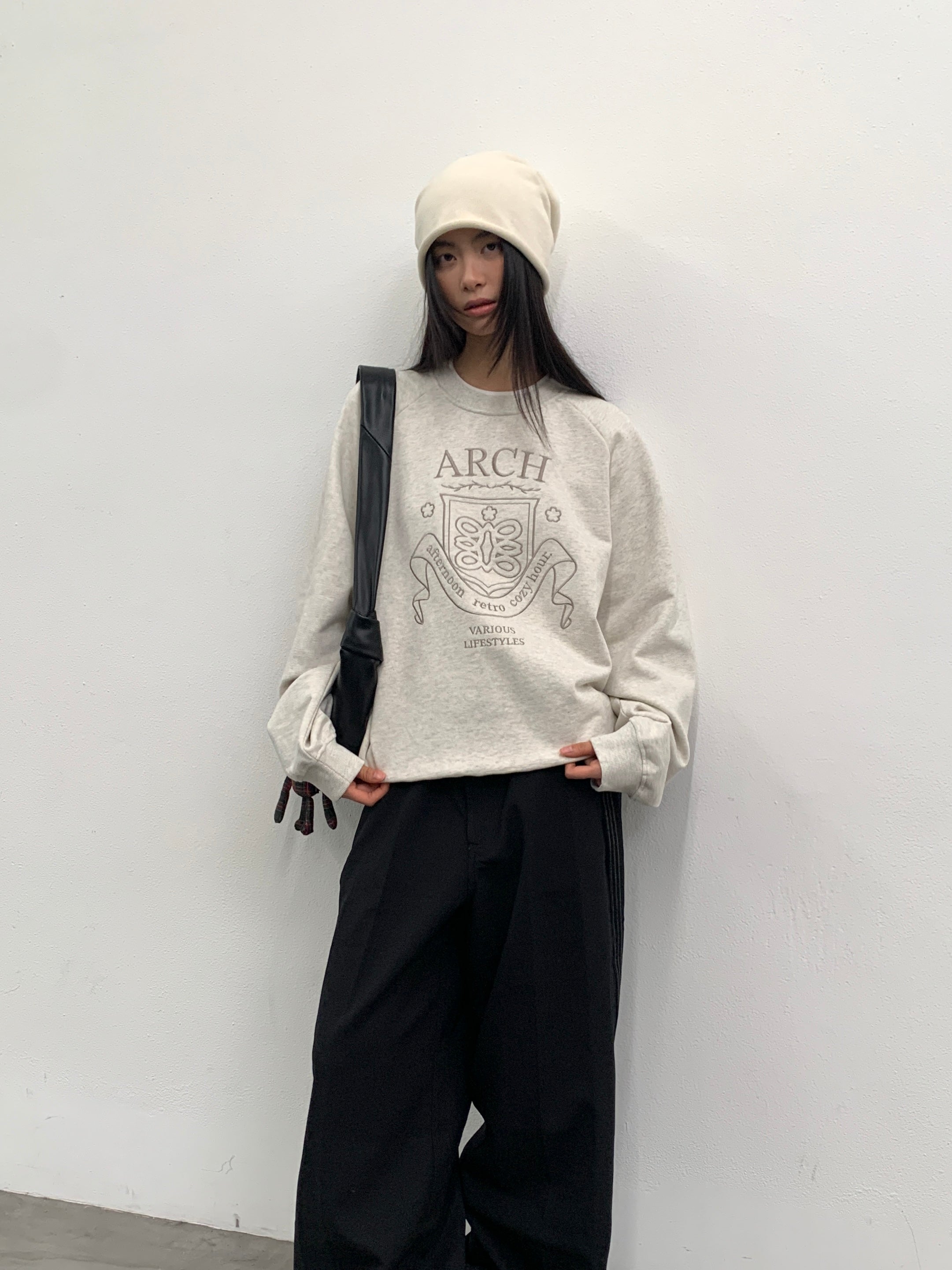 ROARINGWILD A ARCH Collegiate Loopback Raglan Sweatshirt