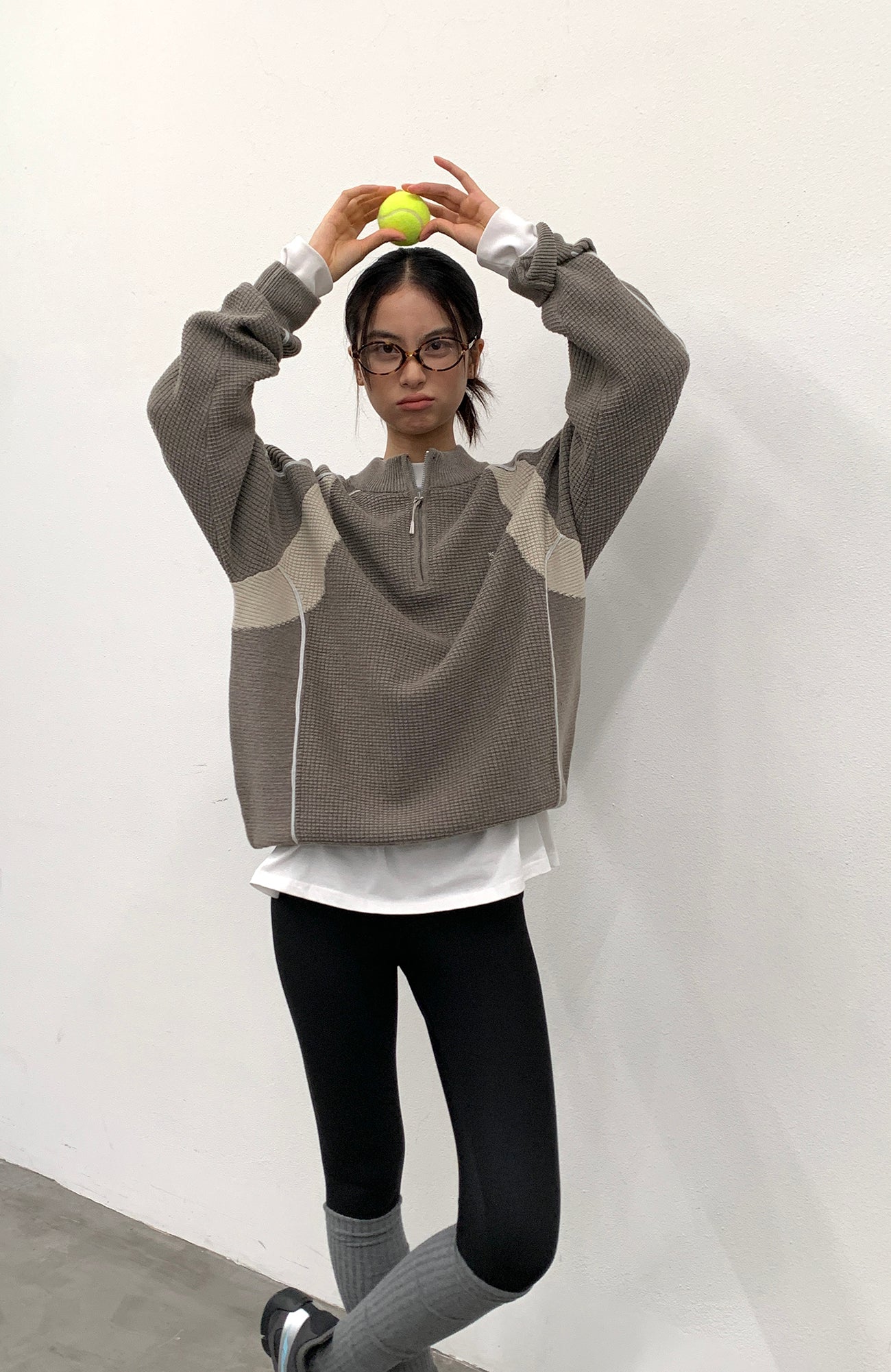 ROARINGWILD A ARCH Contrast Panel Raglan Half-Zip Sweater