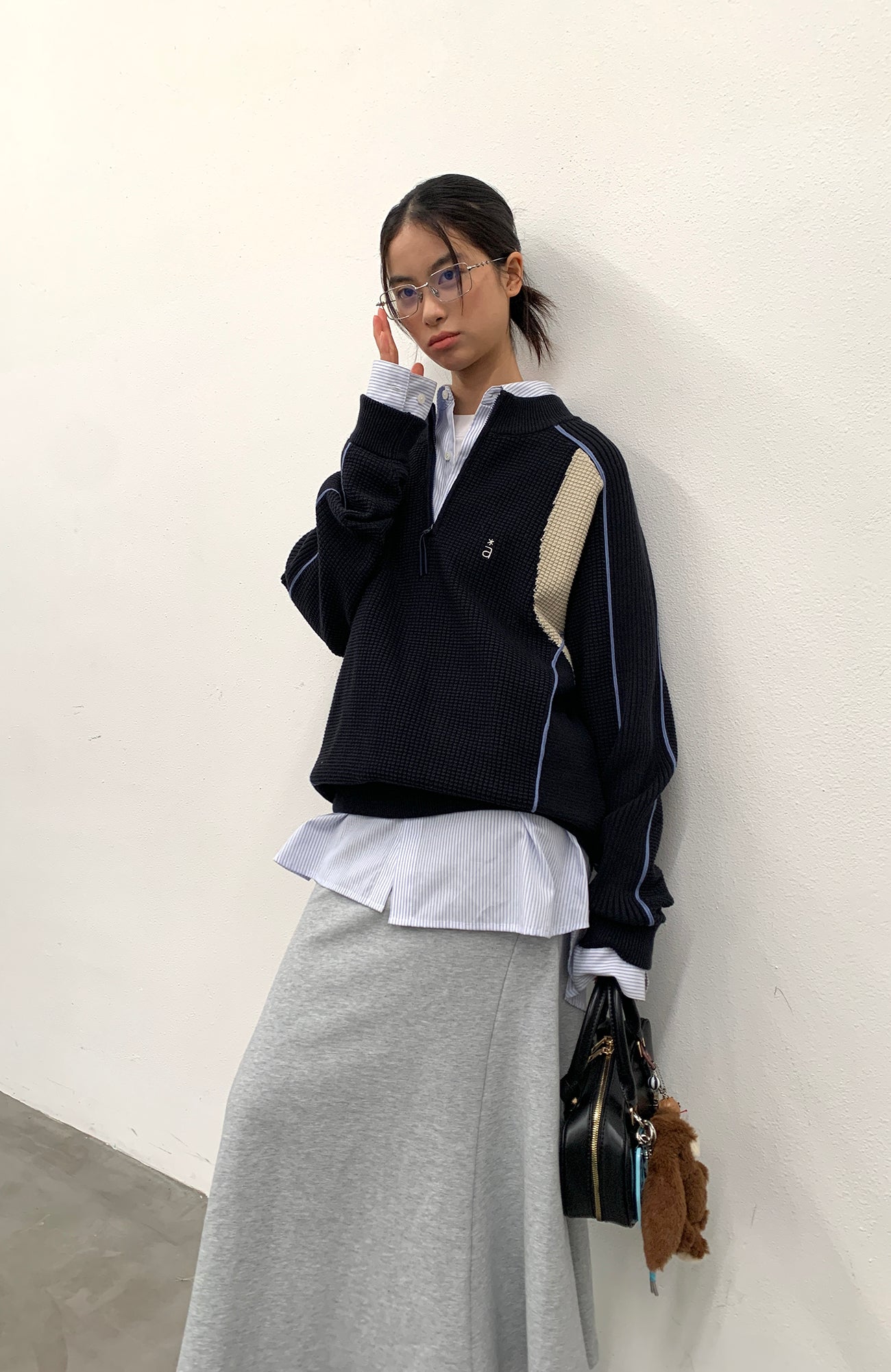 ROARINGWILD A ARCH Contrast Panel Raglan Half-Zip Sweater