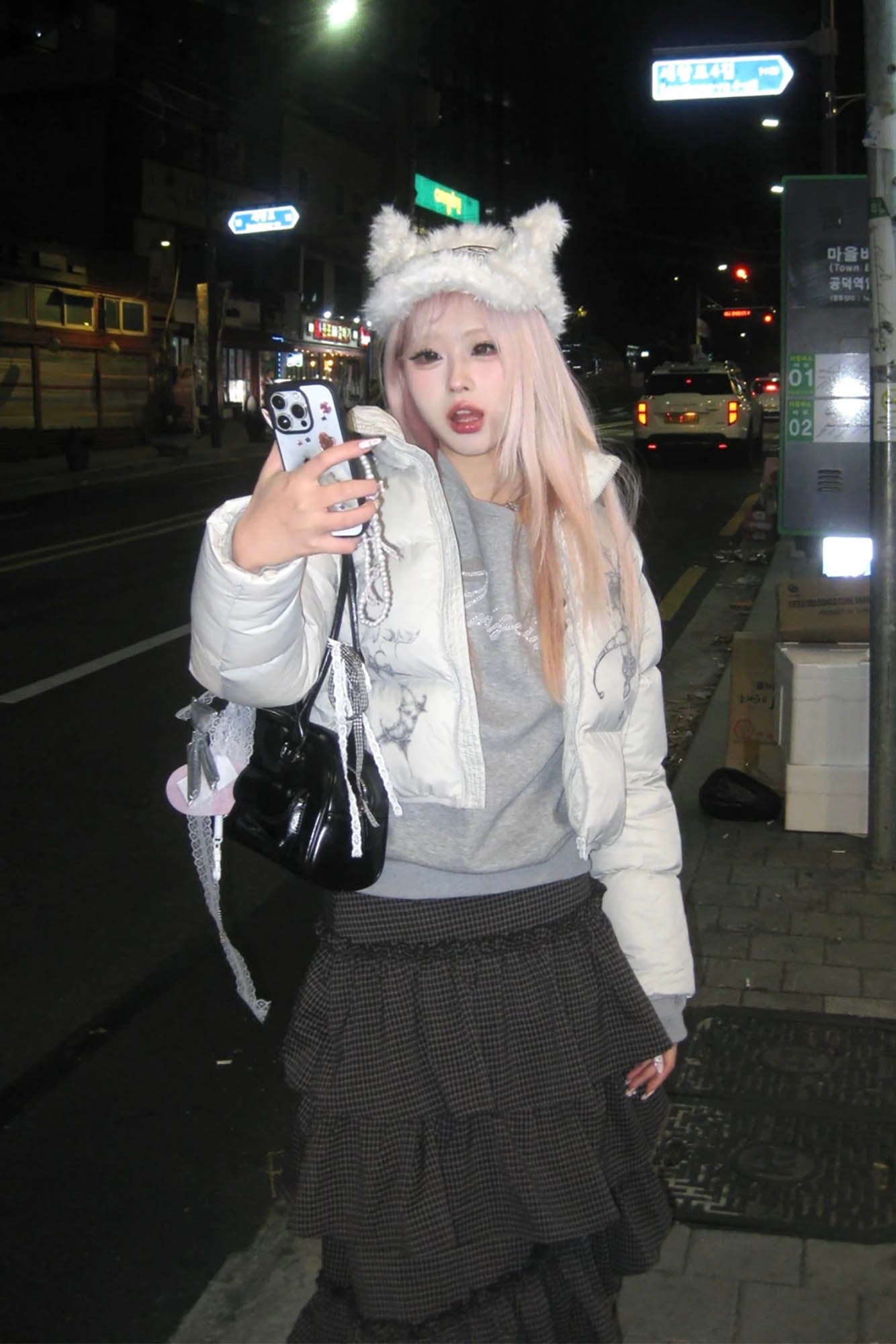 TWINBUTA Furry Ear Embroidered Cap White