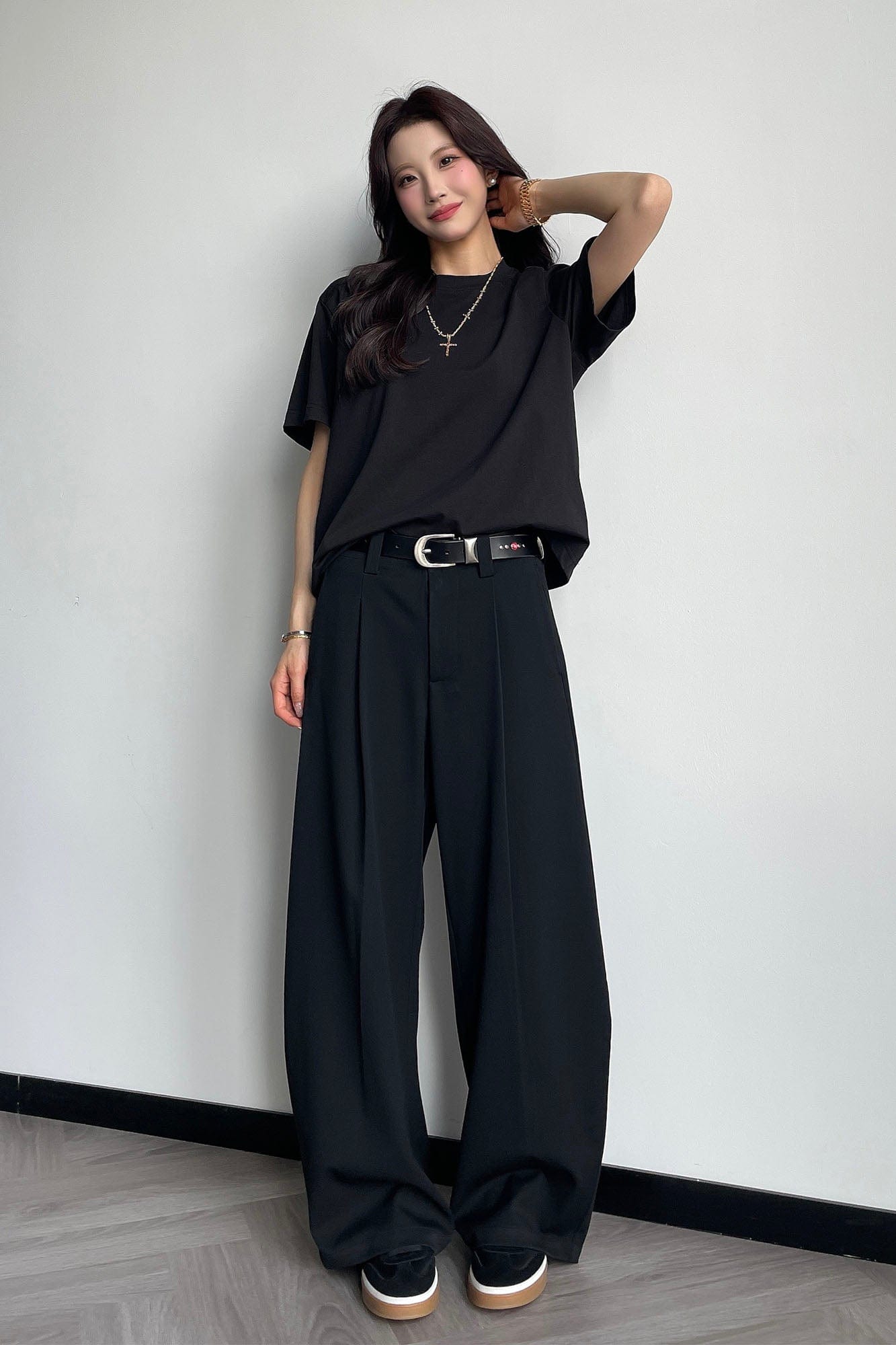 OKAYTHXBYE Pleated Curved Wide-Leg Trousers