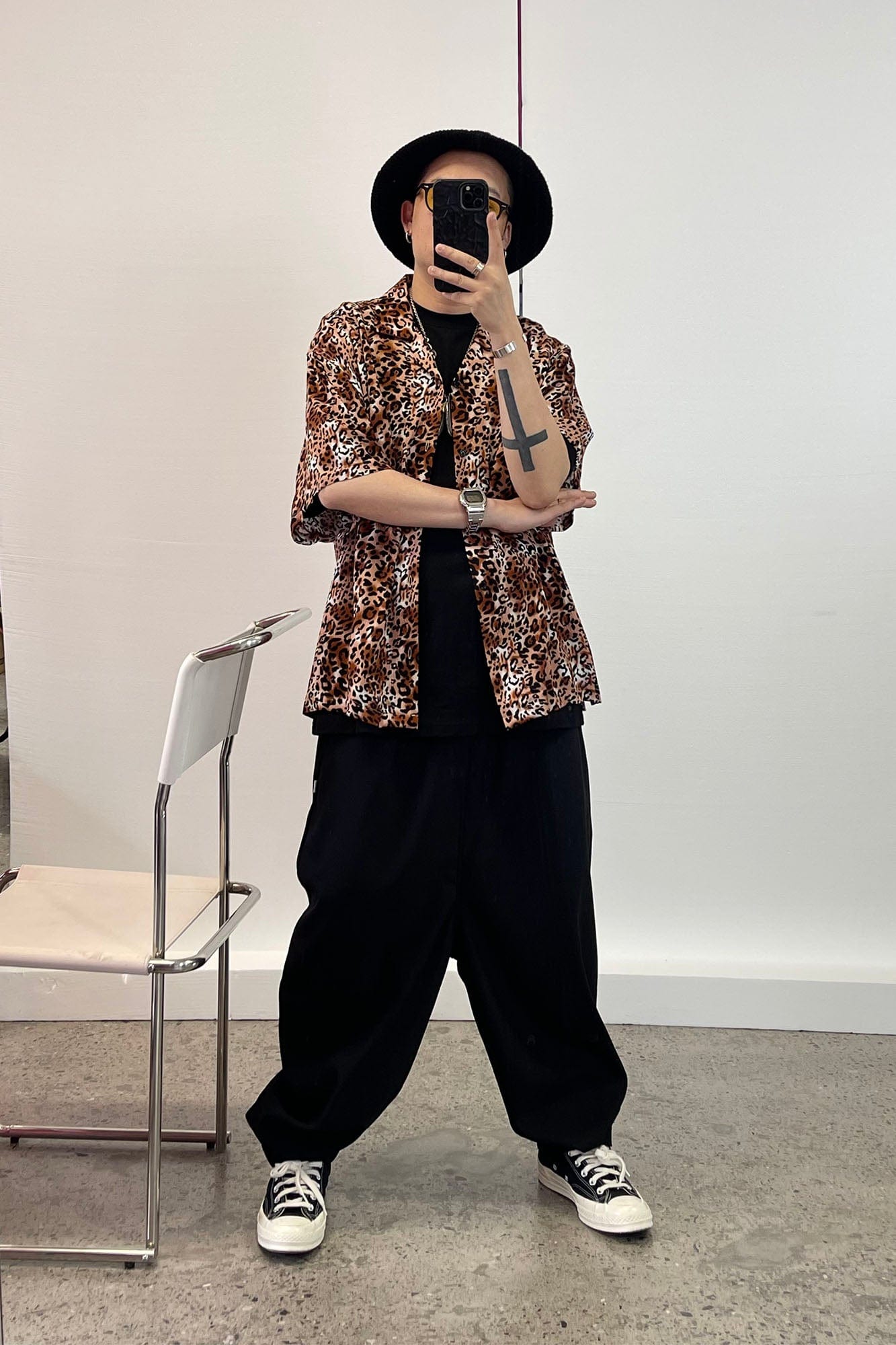 ME DA IGUAL Classic Leopard Full-Print Half Shirt, premium urban and streetwear designers apparel on PROJECTISR.com, ME DA IGUAL