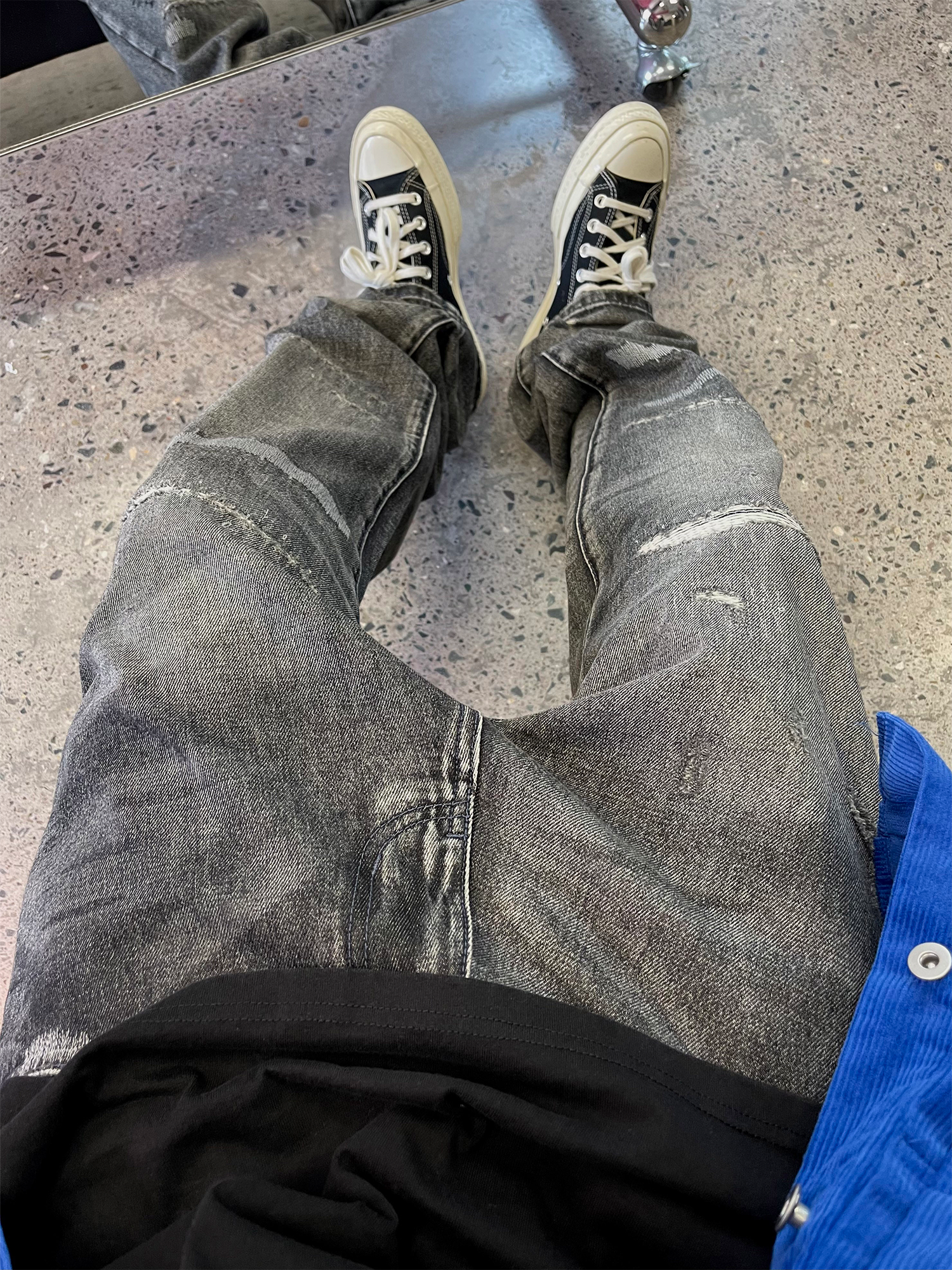ME DA IGUAL Washed Destroyed Patch Straight-Leg Jeans