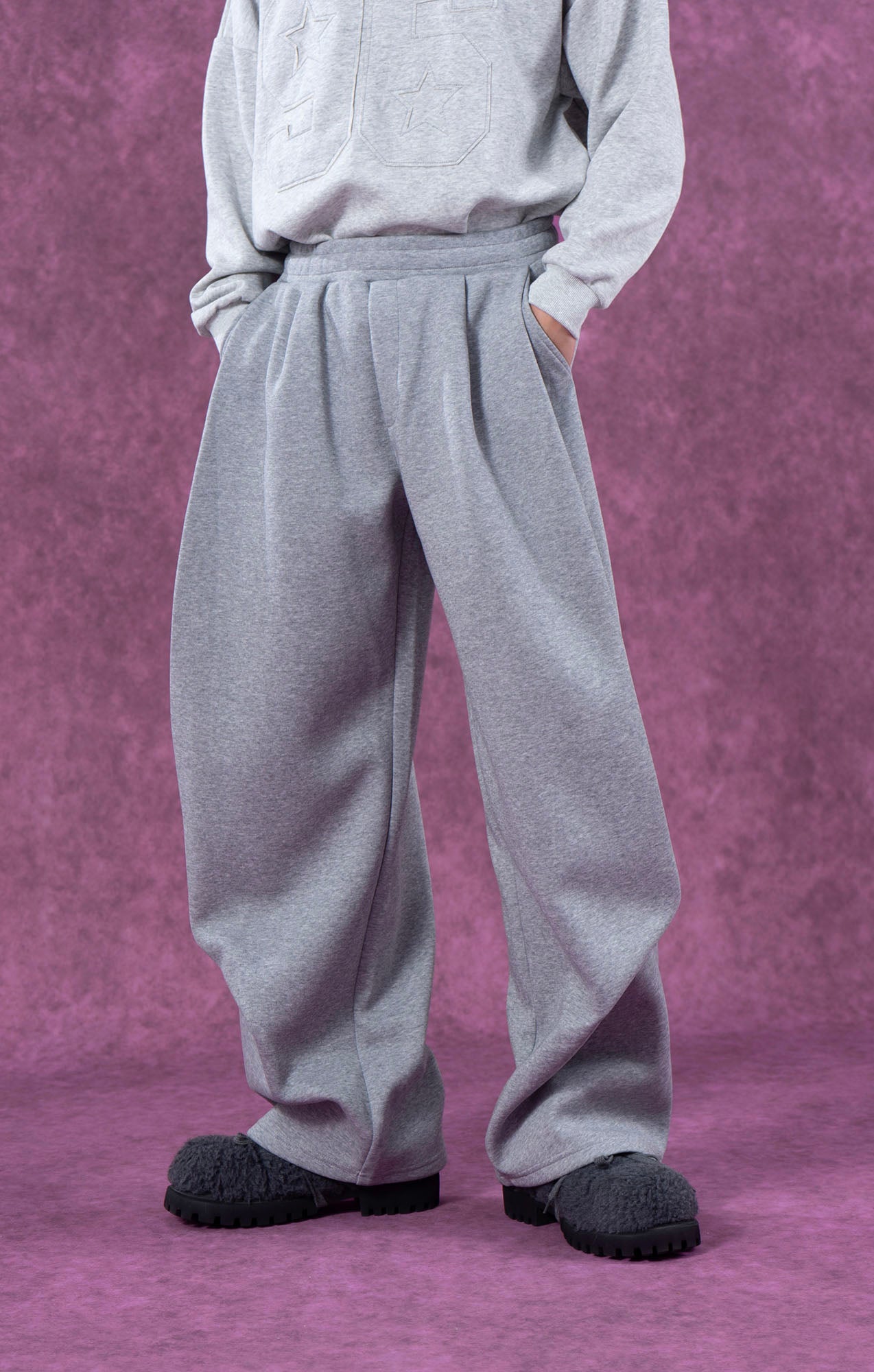 CLP Pleated Wide-Leg Sweatpants
