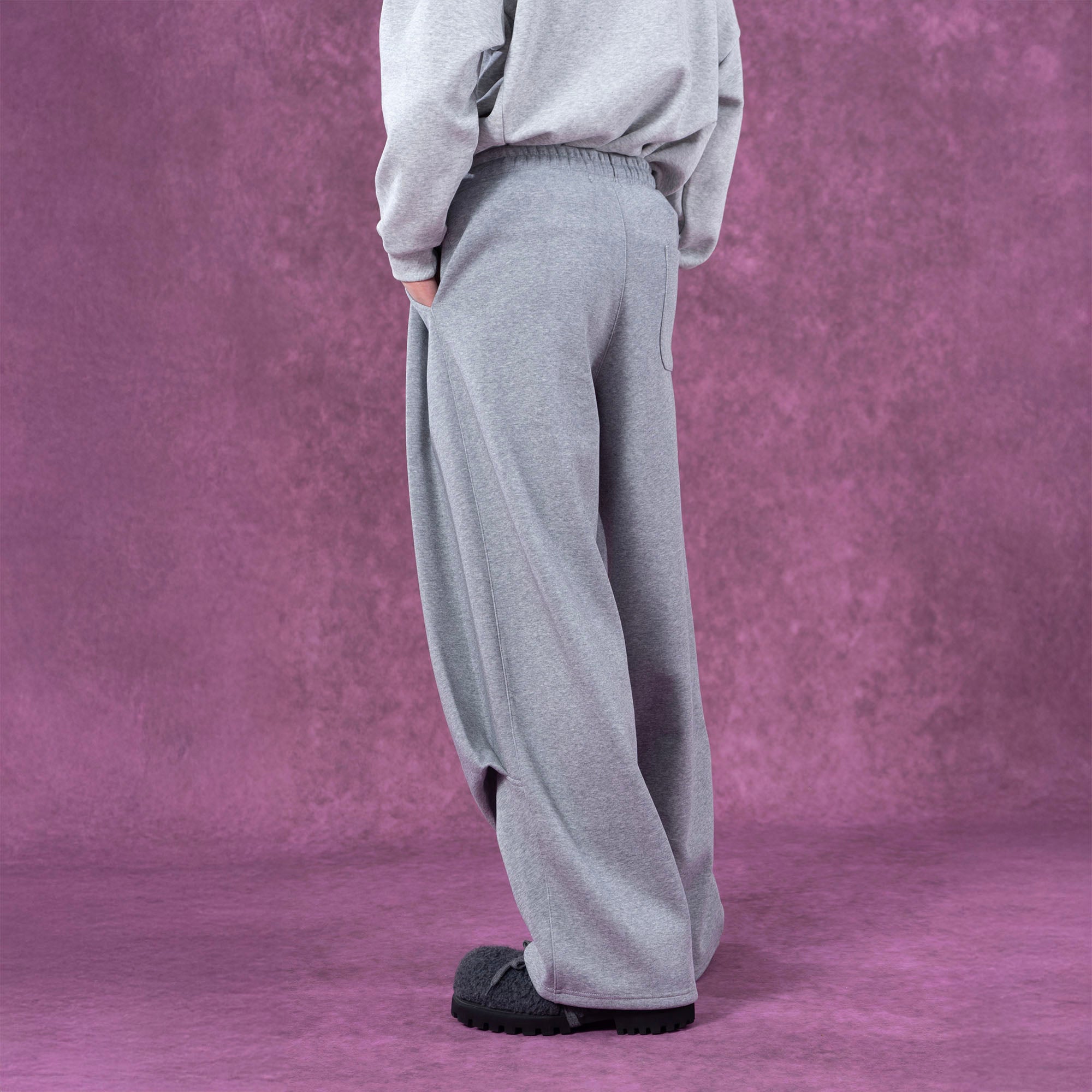 CLP Pleated Wide-Leg Sweatpants