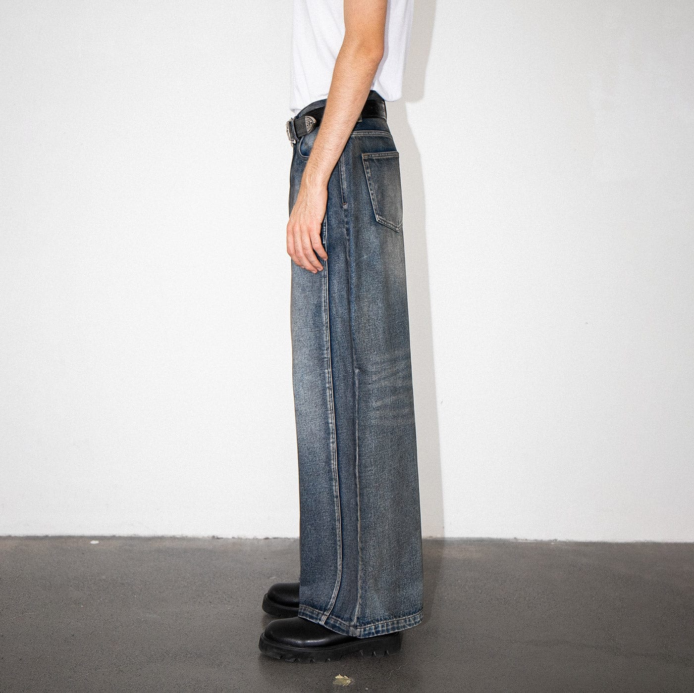 LEONSENSE Side Spliced Washed Oversized Jeans, premium urban and streetwear designers apparel on PROJECTISR.com, LEONSENSE