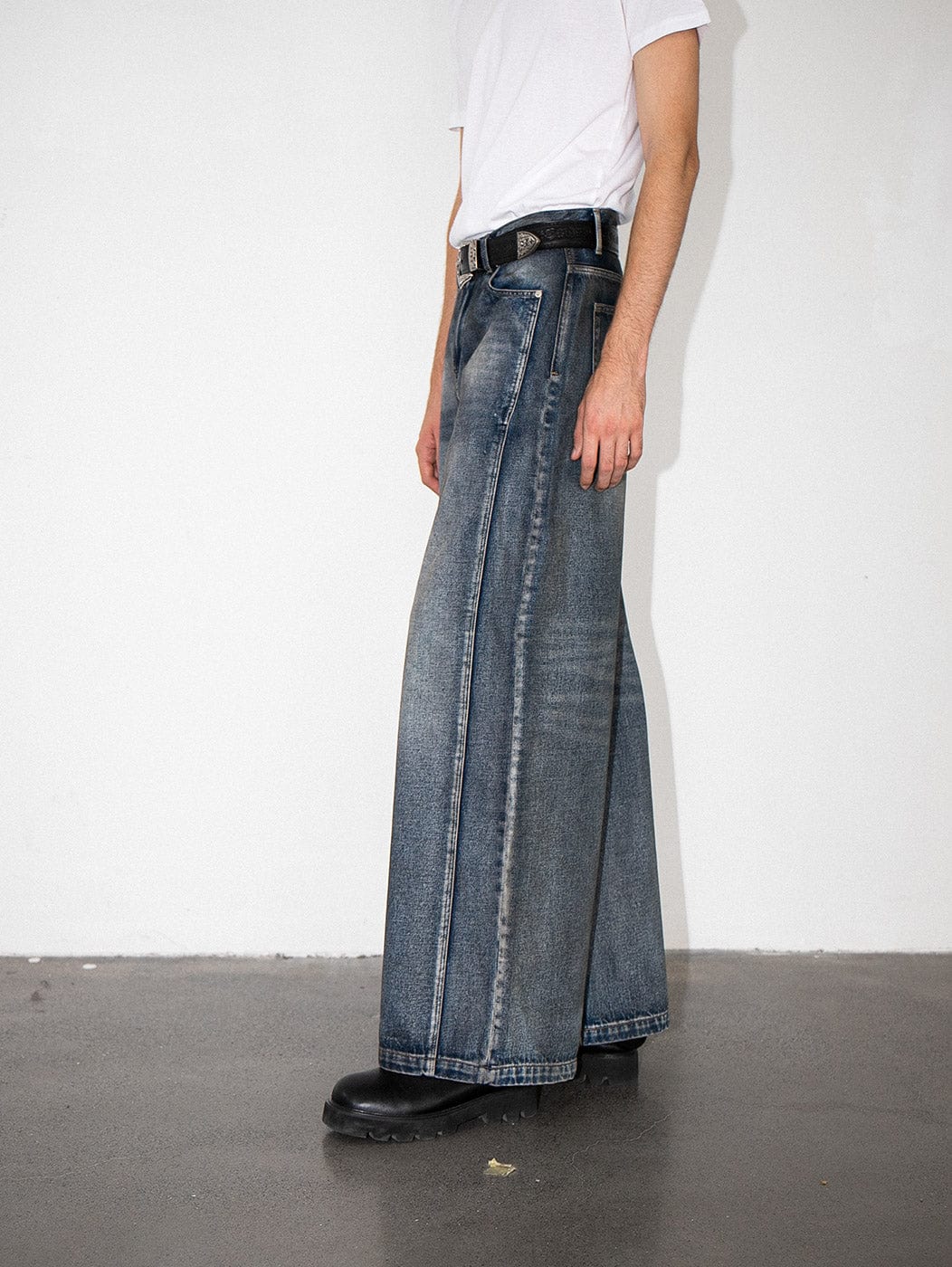 LEONSENSE Side Spliced Washed Oversized Jeans, premium urban and streetwear designers apparel on PROJECTISR.com, LEONSENSE