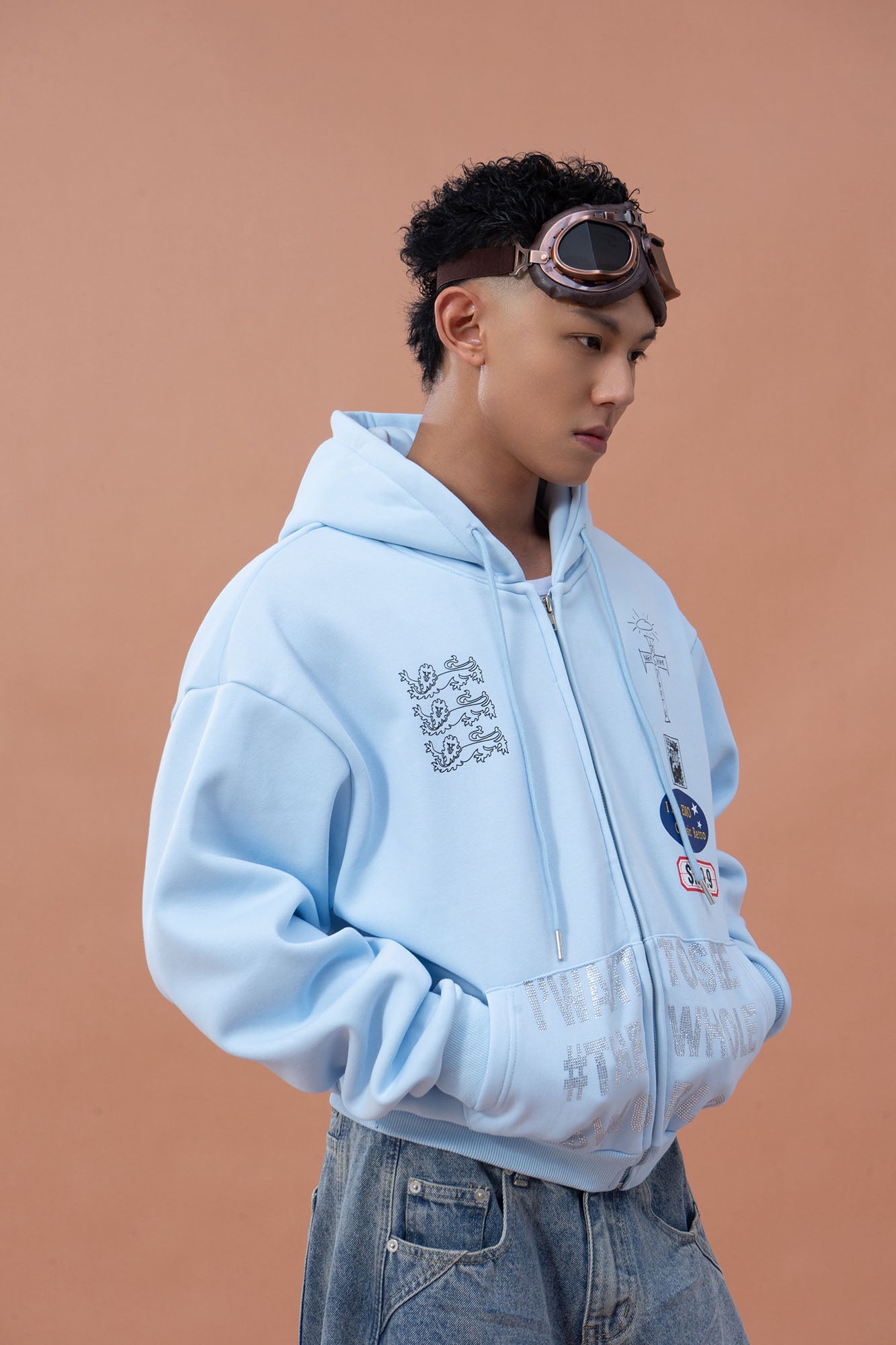 CLP Badge Patch Cropped Zip-Up Hoodie