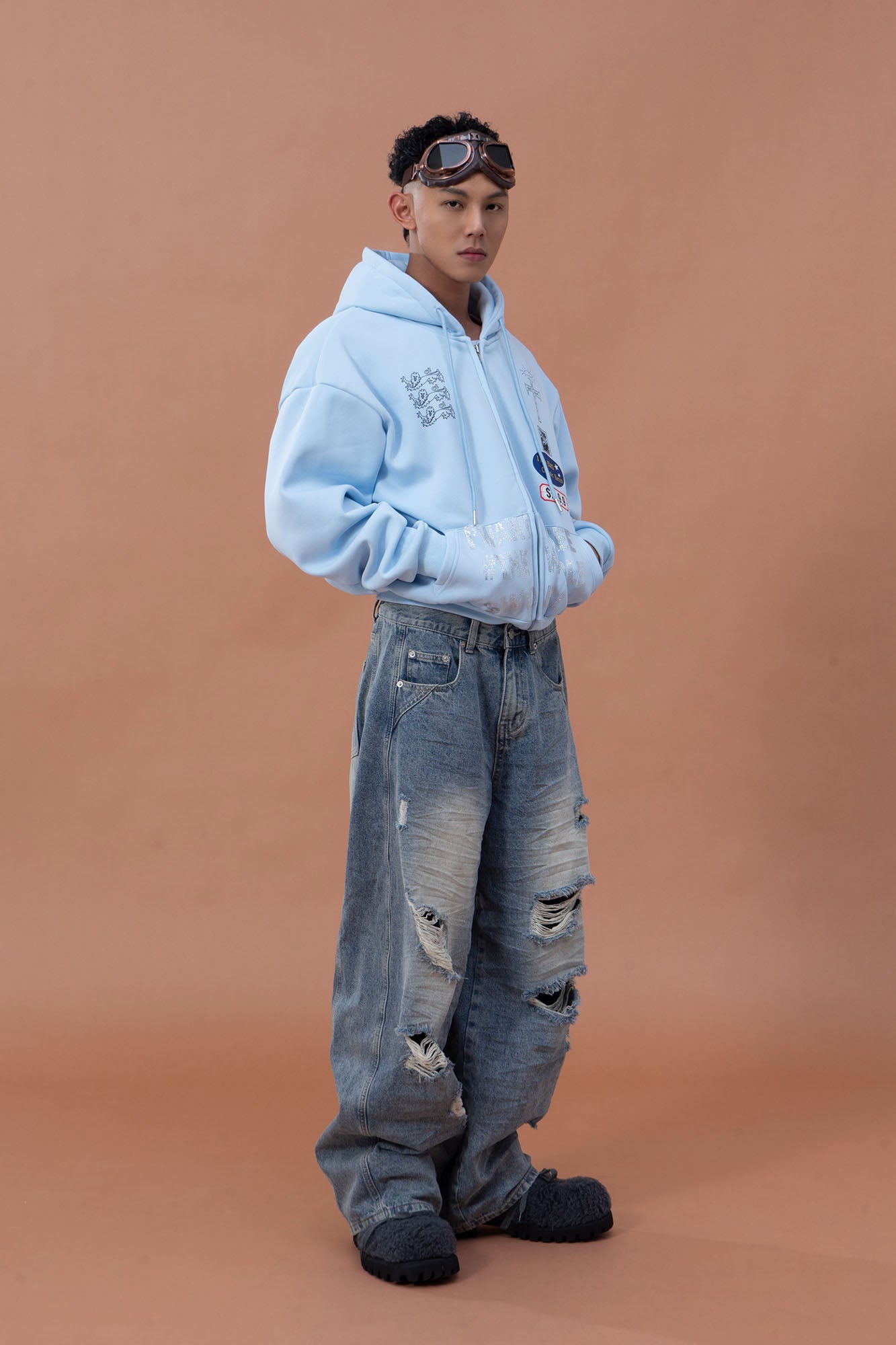 CLP Badge Patch Cropped Zip-Up Hoodie