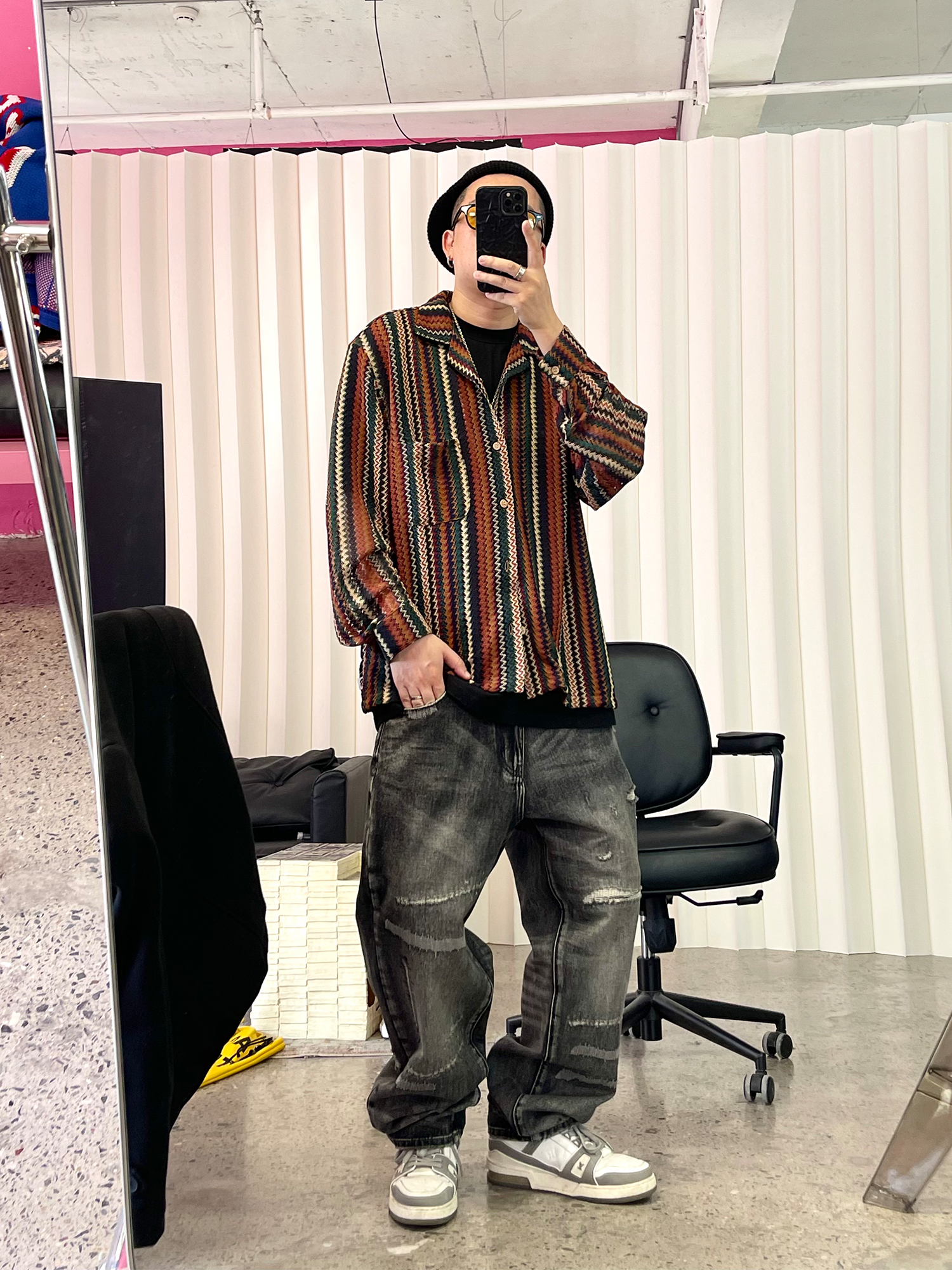 ME DA IGUAL Washed Destroyed Patch Straight-Leg Jeans