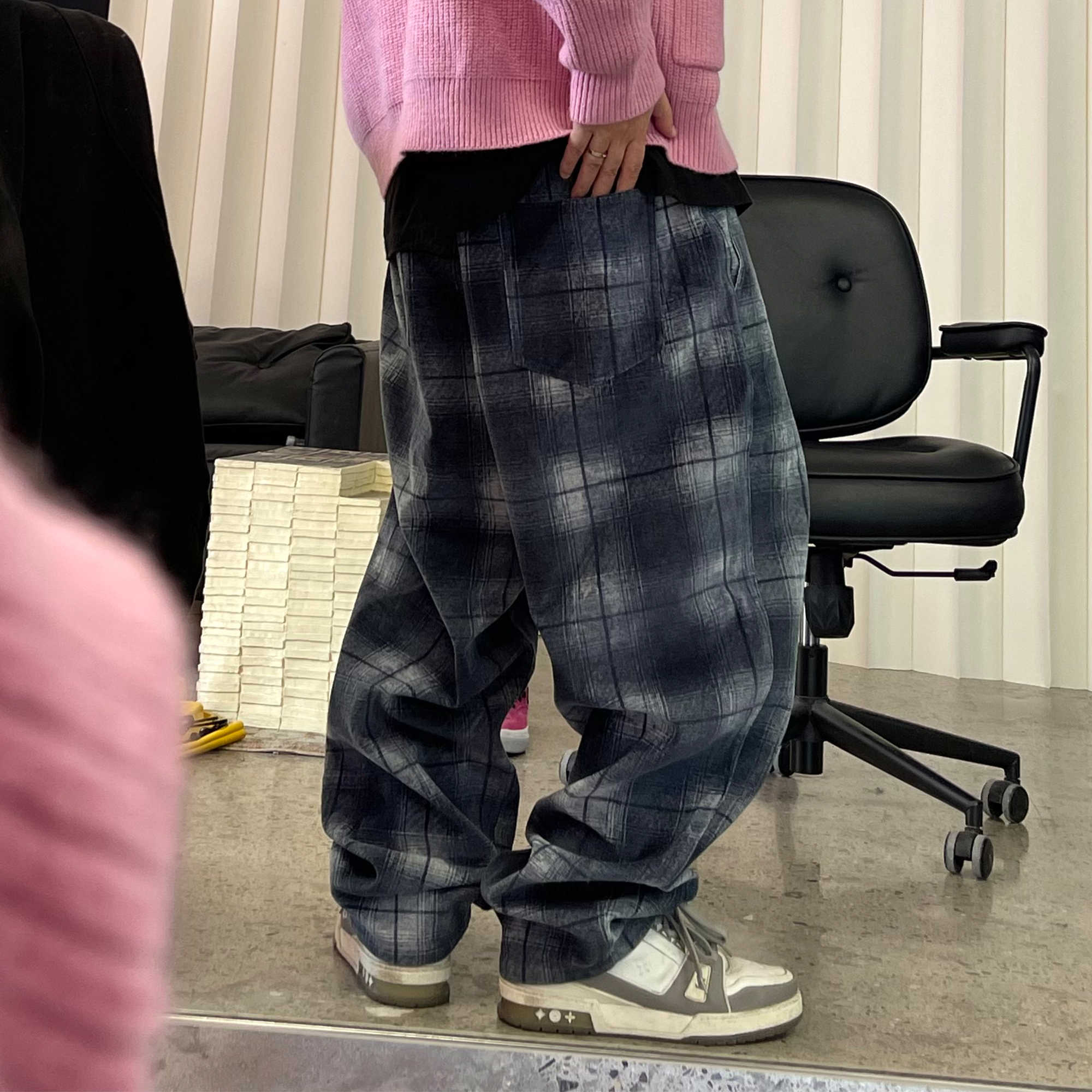 ME DA IGUAL Washed Plaid Tappered Pants Gray