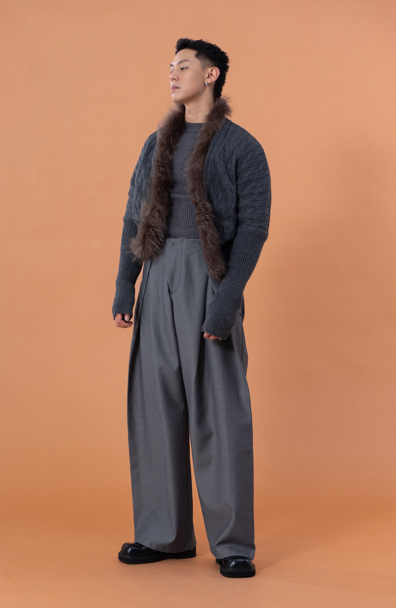 CLP Faux-Fur Trim Cable-Knit Cropped Cardigan