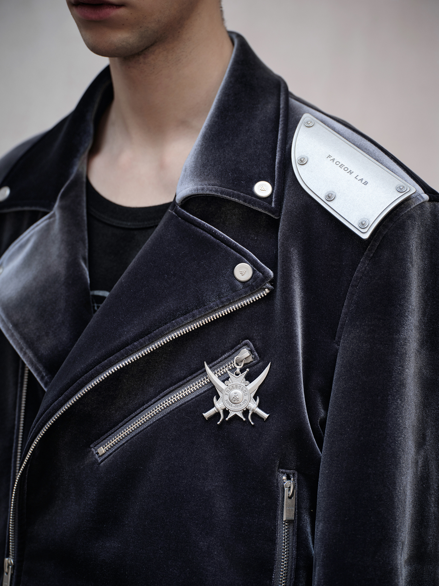 FACEONLAB Velvet Metal Epaulettes Jacket